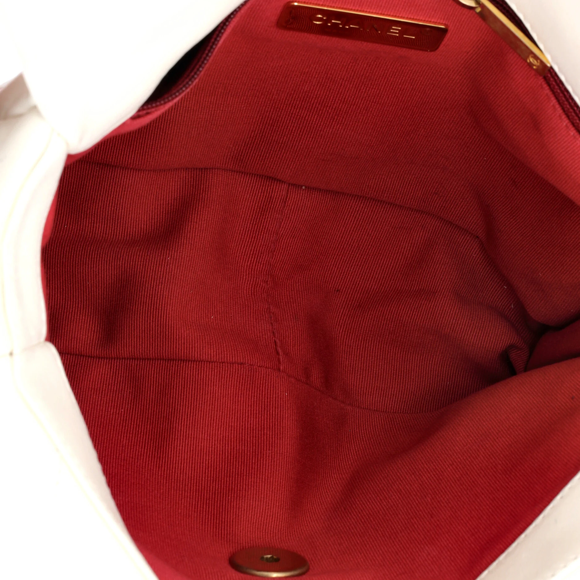 19 Flap Bag Quilted Leather Medium - Image 5