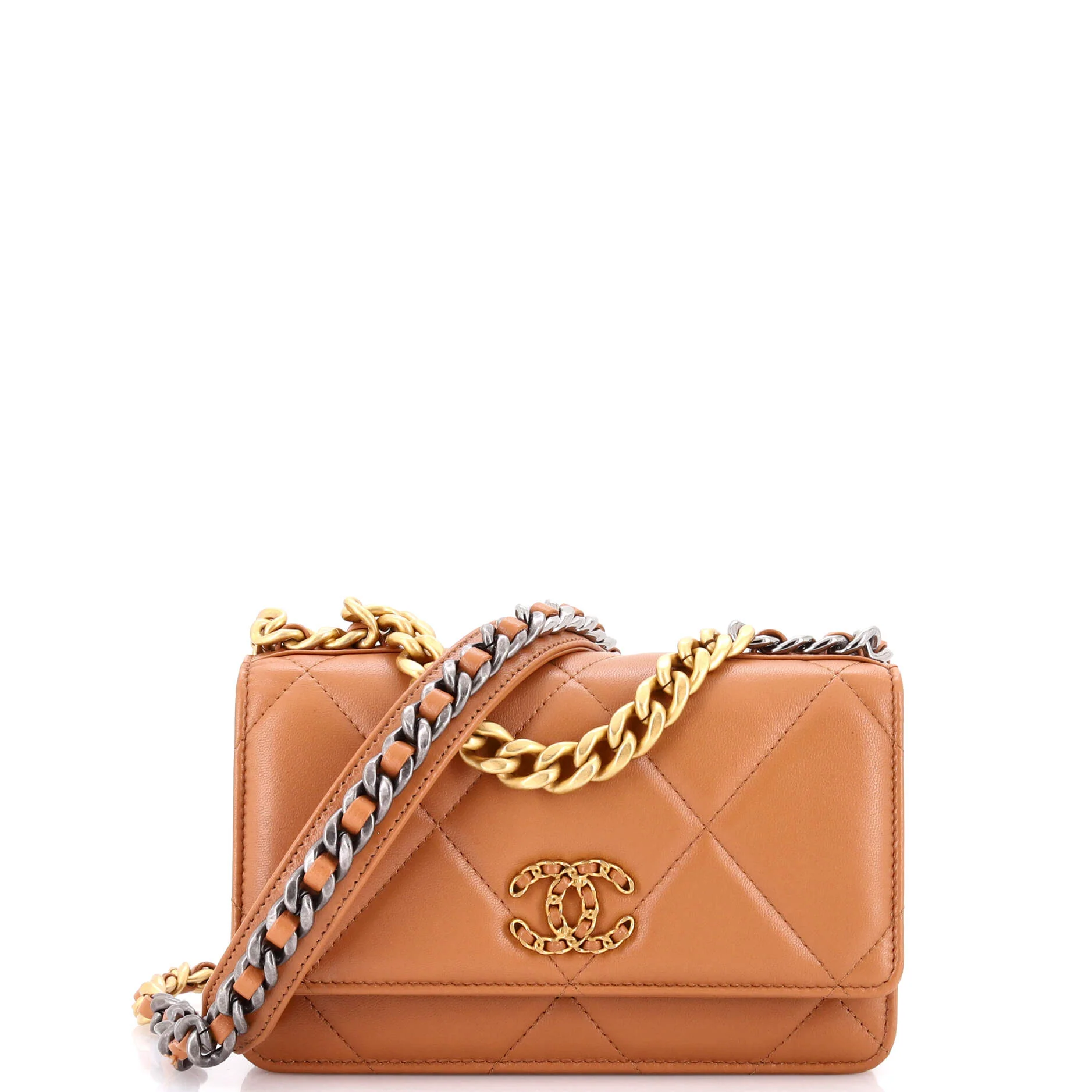 19 Wallet on Chain Quilted Lambskin