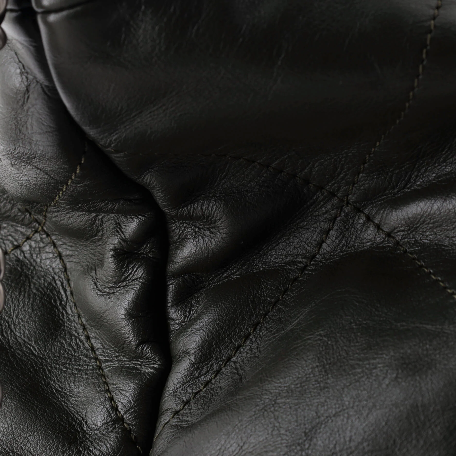 22 Chain Backpack Quilted Calfskin Large - Image 6