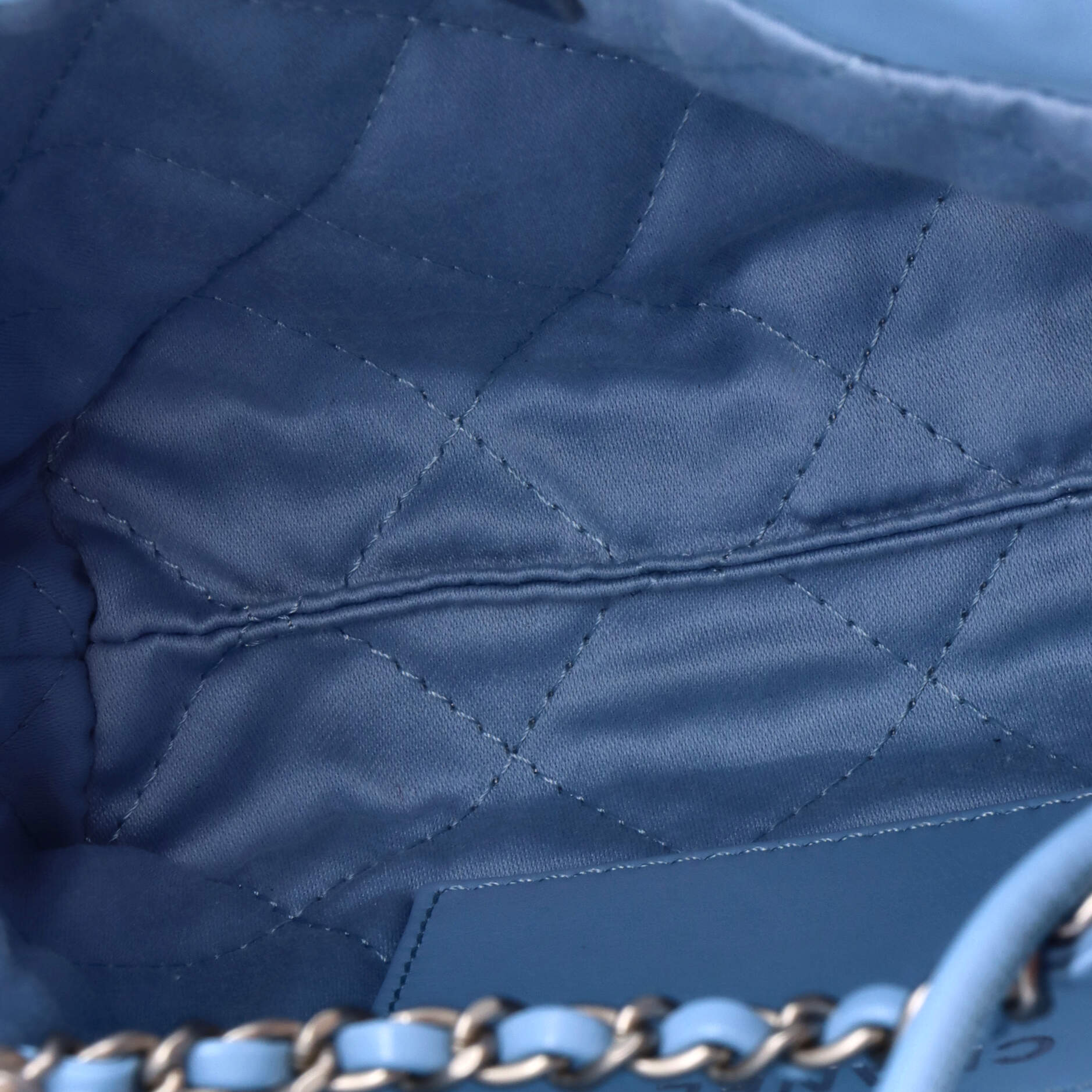 22 Chain Hobo Quilted Calfskin Mini - Image 5
