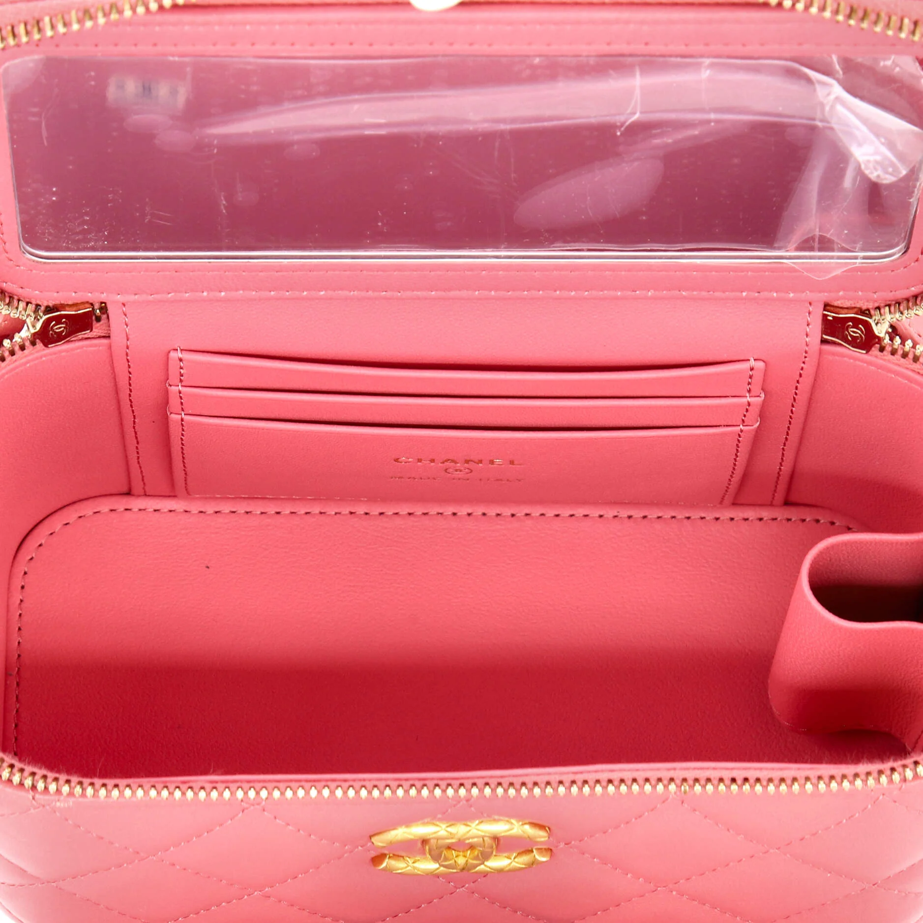 All Slide Long Vanity Case with Chain Quilted Lambskin Small - Image 5