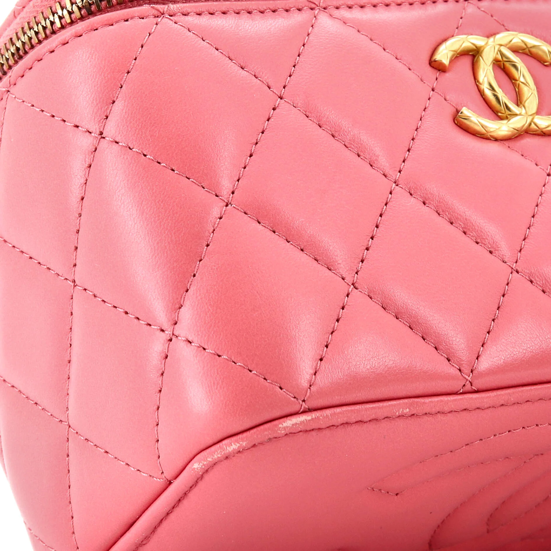 All Slide Long Vanity Case with Chain Quilted Lambskin Small - Image 6