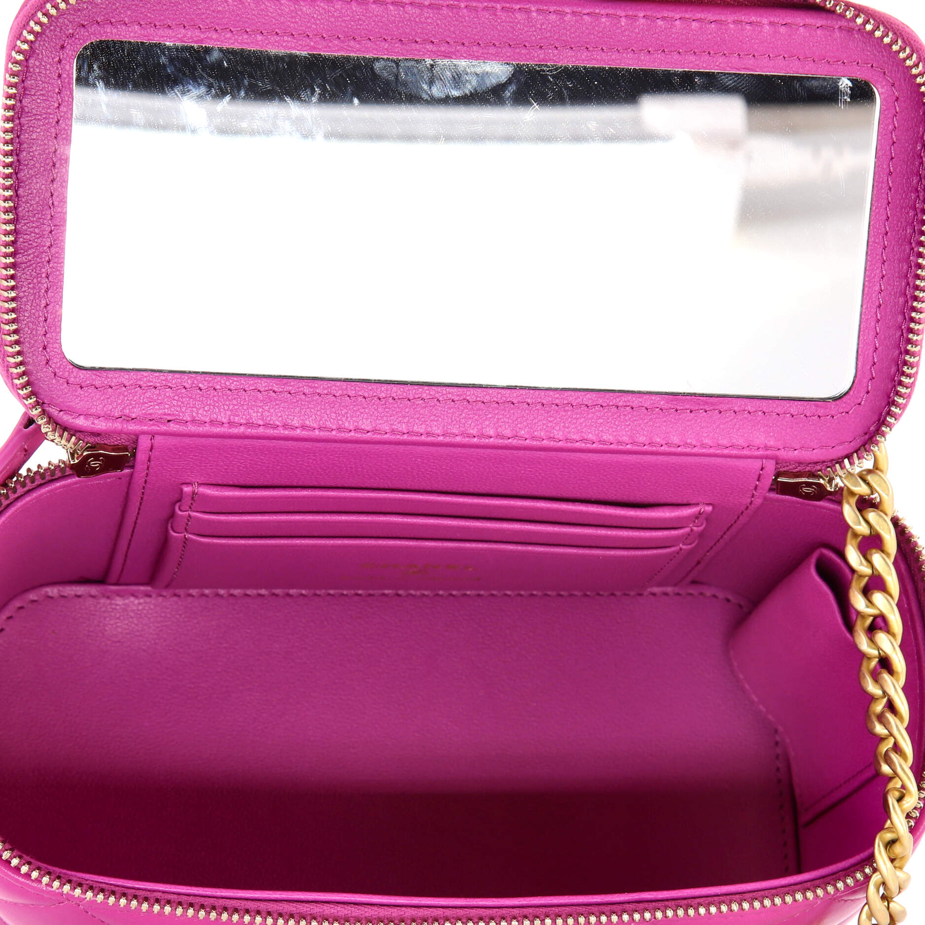 CC Adjustable Chain Vanity Case Quilted Lambskin Small - Image 5