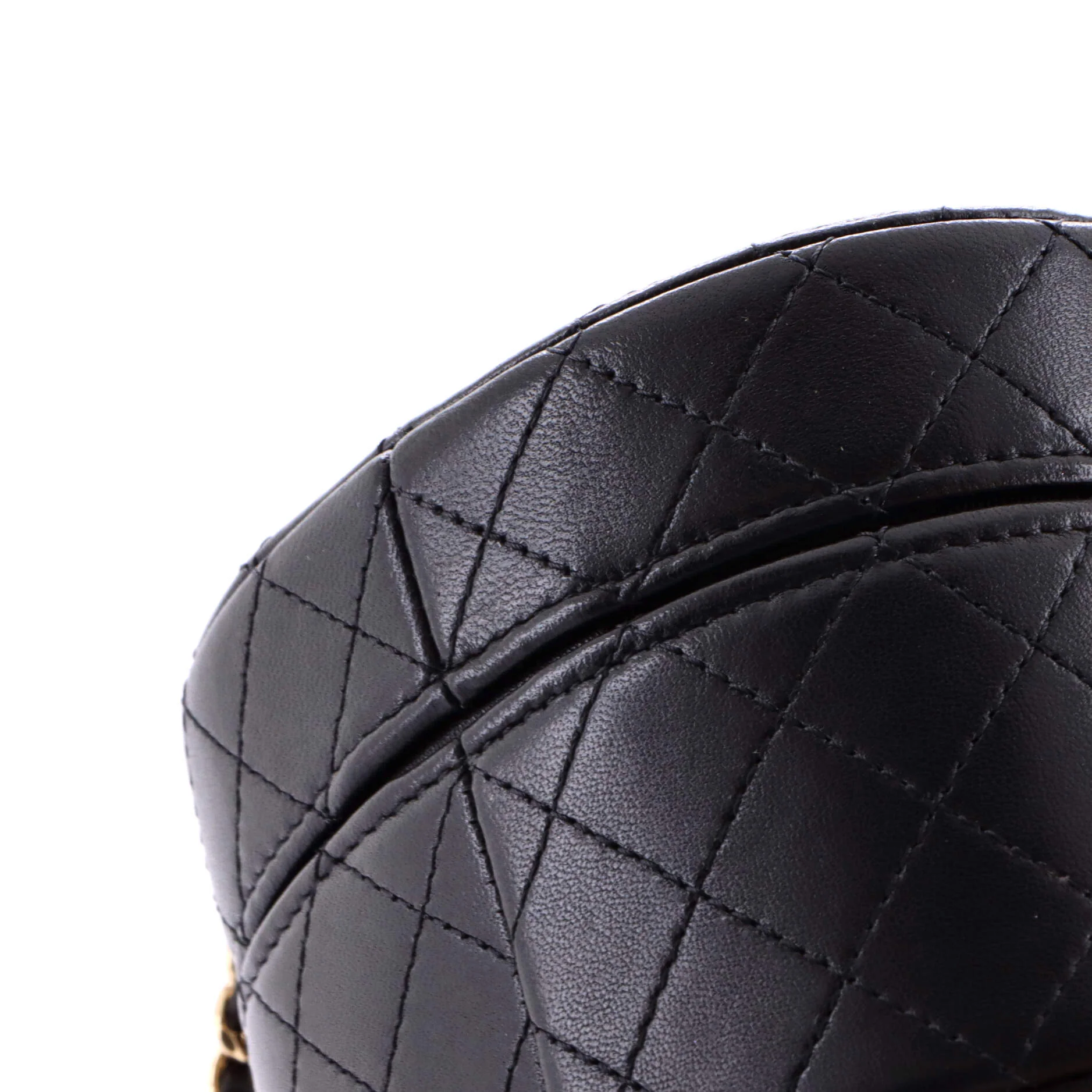 CC Allure Vanity Case with Chain Quilted Lambskin Mini - Image 7