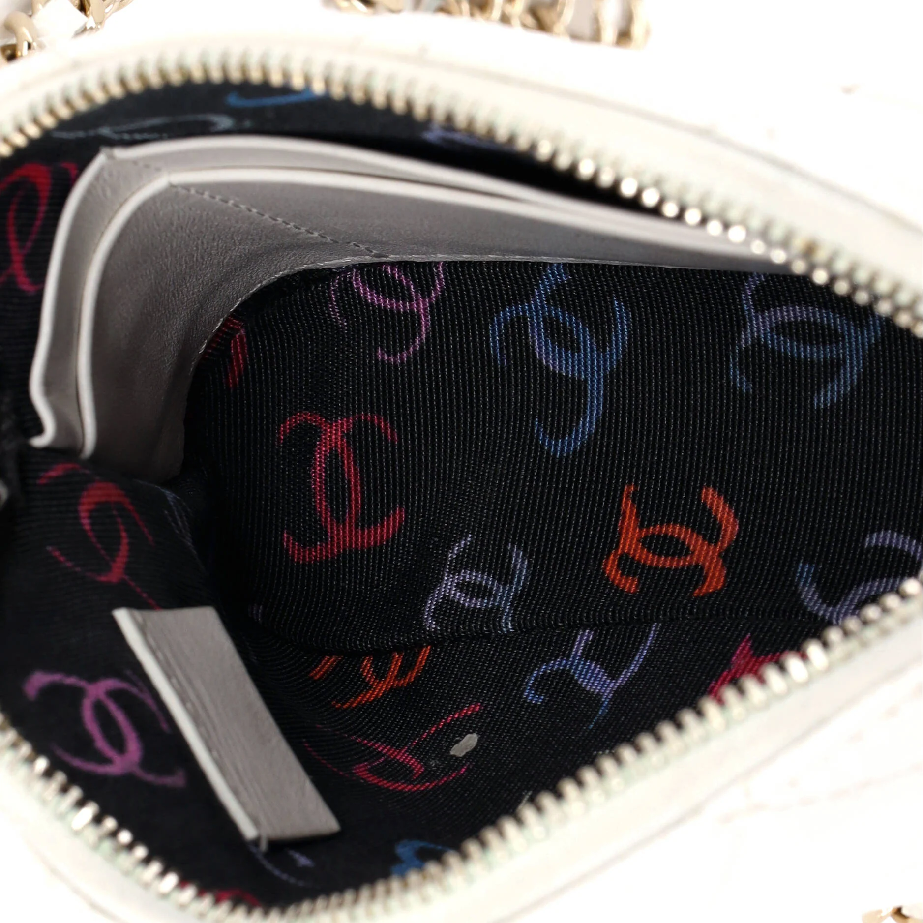 CC Dome Zip Clutch with Chain Quilted Caviar Mini - Image 5