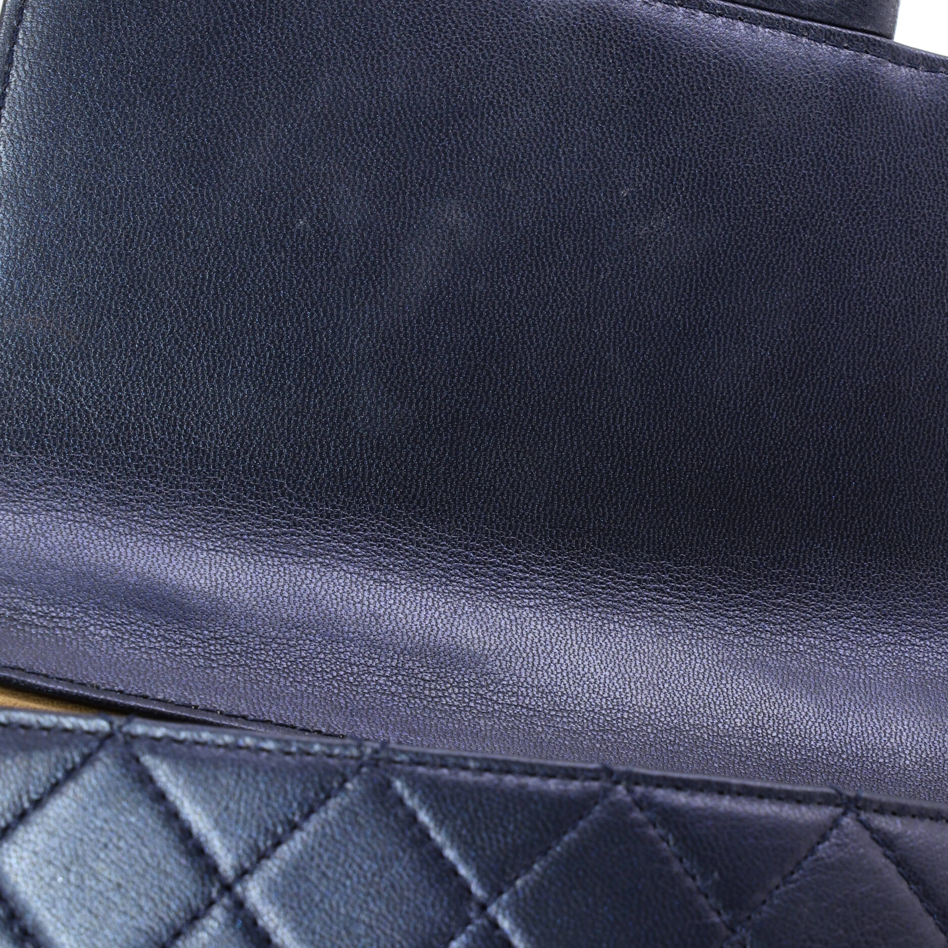 Chic Pearls Flap Bag Quilted Lambskin Small - Image 6