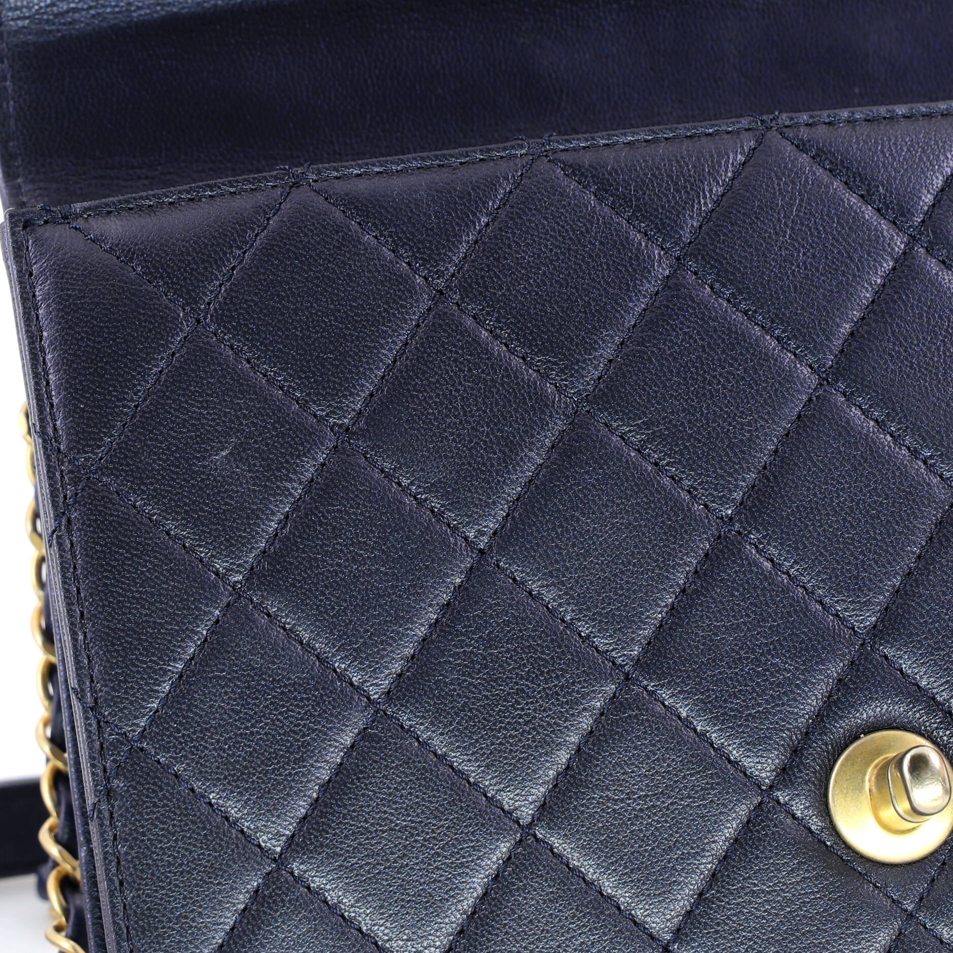 Chic Pearls Flap Bag Quilted Lambskin Small - Image 7