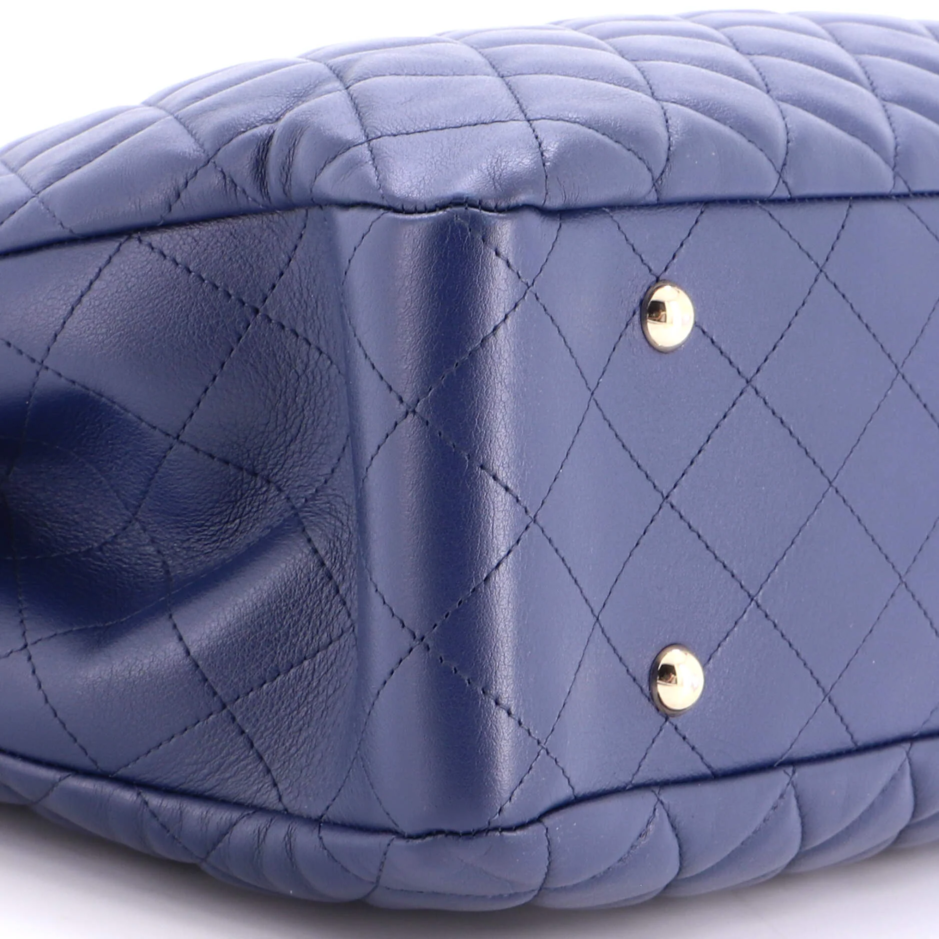 Classic CC Shopping Tote Quilted Calfskin Large - Image 5