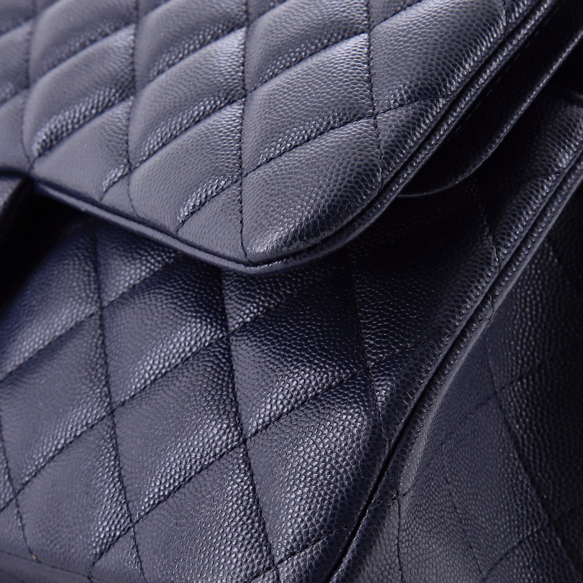 Classic Double Flap Bag Quilted Caviar Jumbo - Image 6