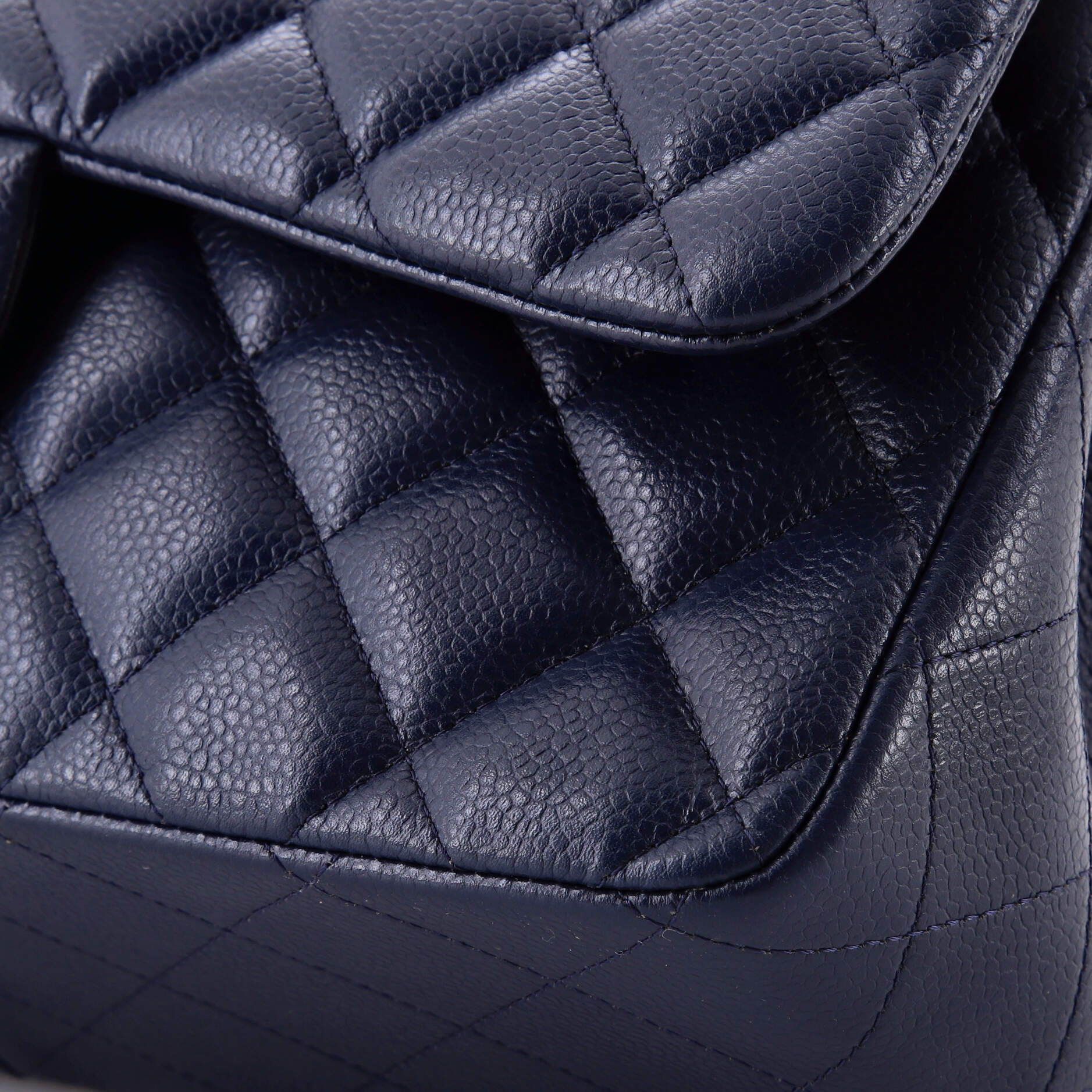 Classic Double Flap Bag Quilted Caviar Jumbo - Image 6