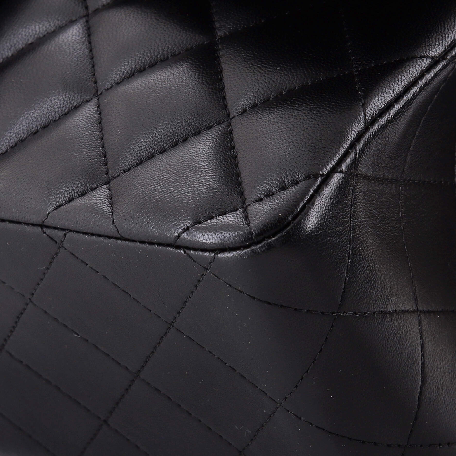 Classic Double Flap Bag Quilted Lambskin Jumbo - Image 6