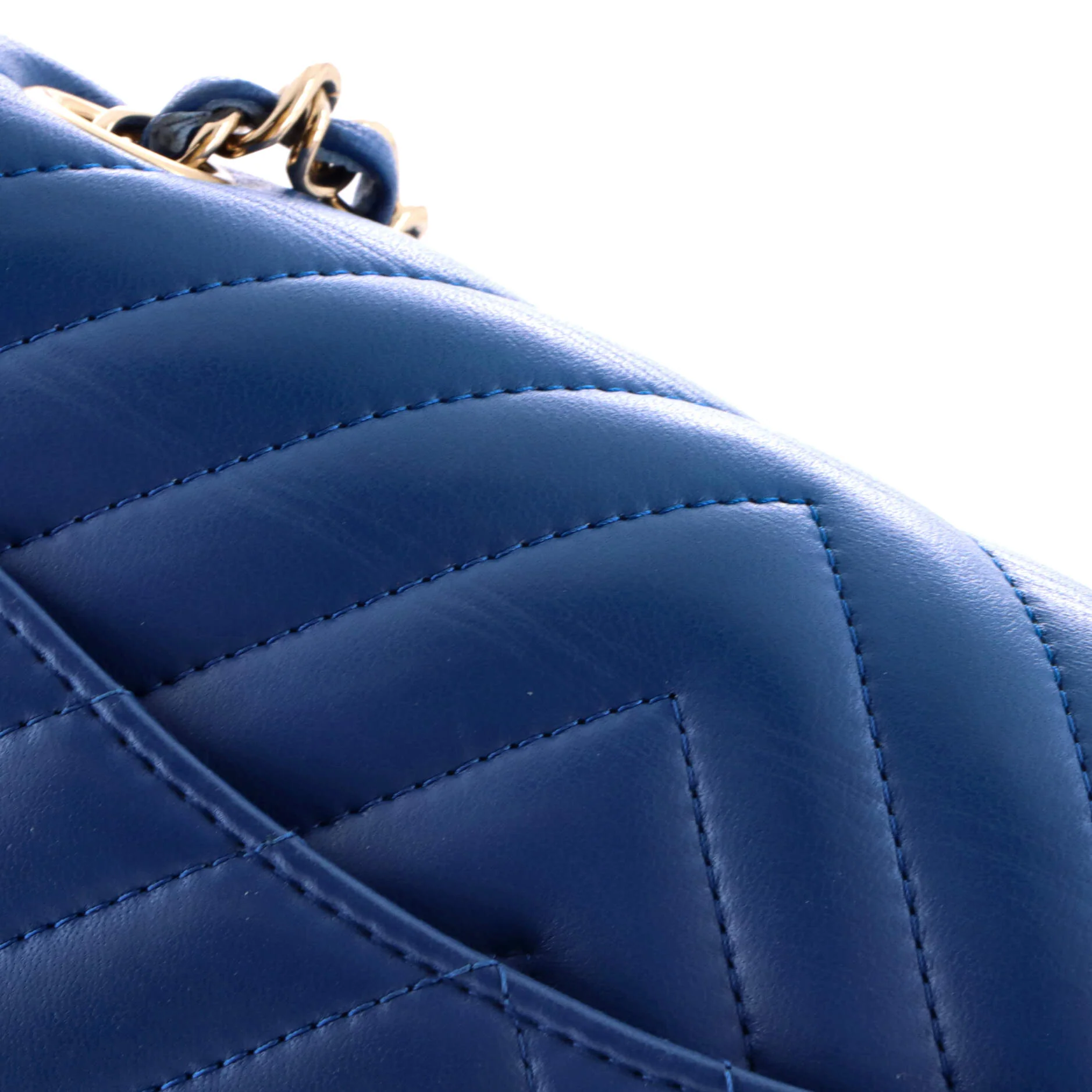 Classic Single Flap Bag Chevron Lambskin Mini - Image 6