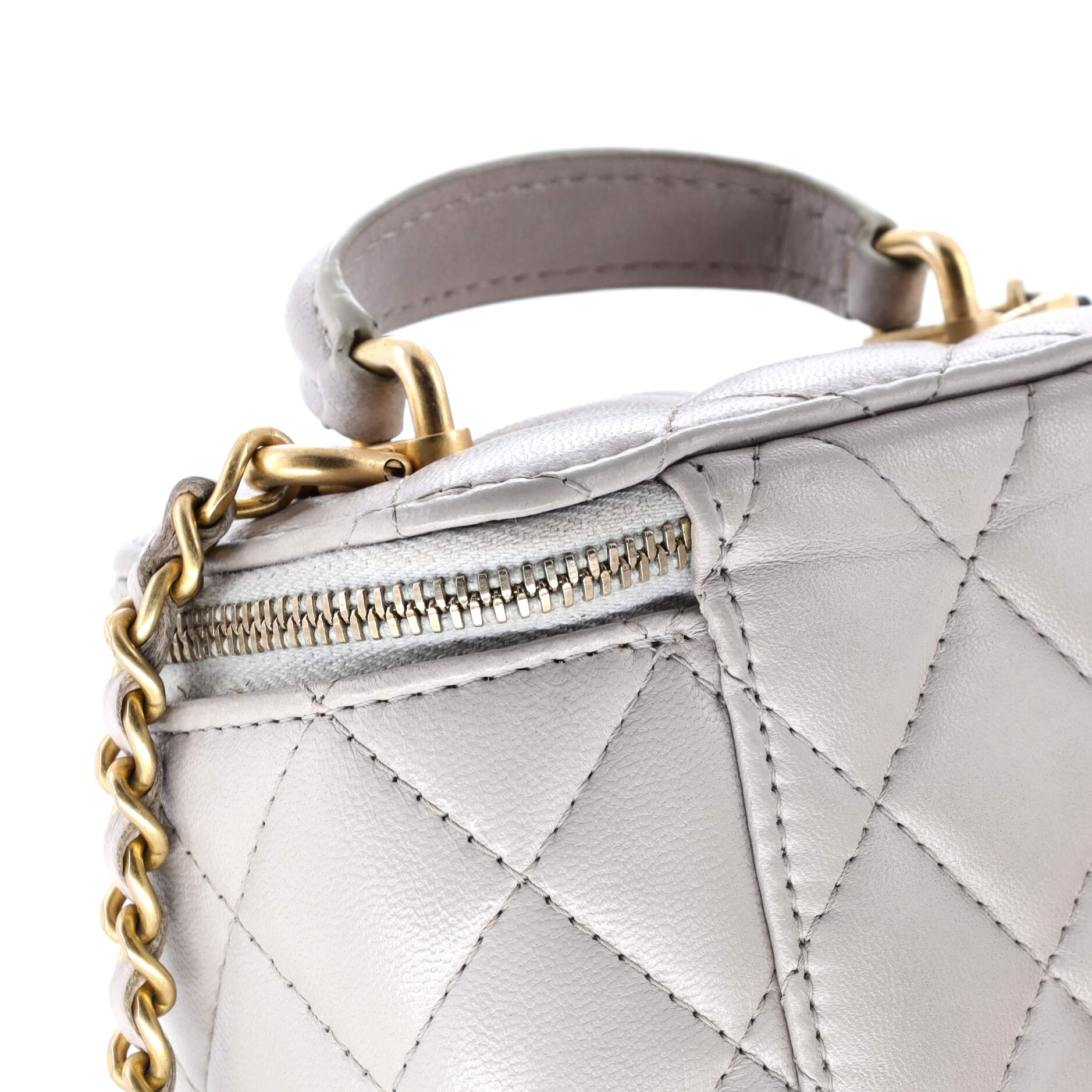Classic Top Handle Vanity Case with Chain Quilted Lambskin Mini - Image 7