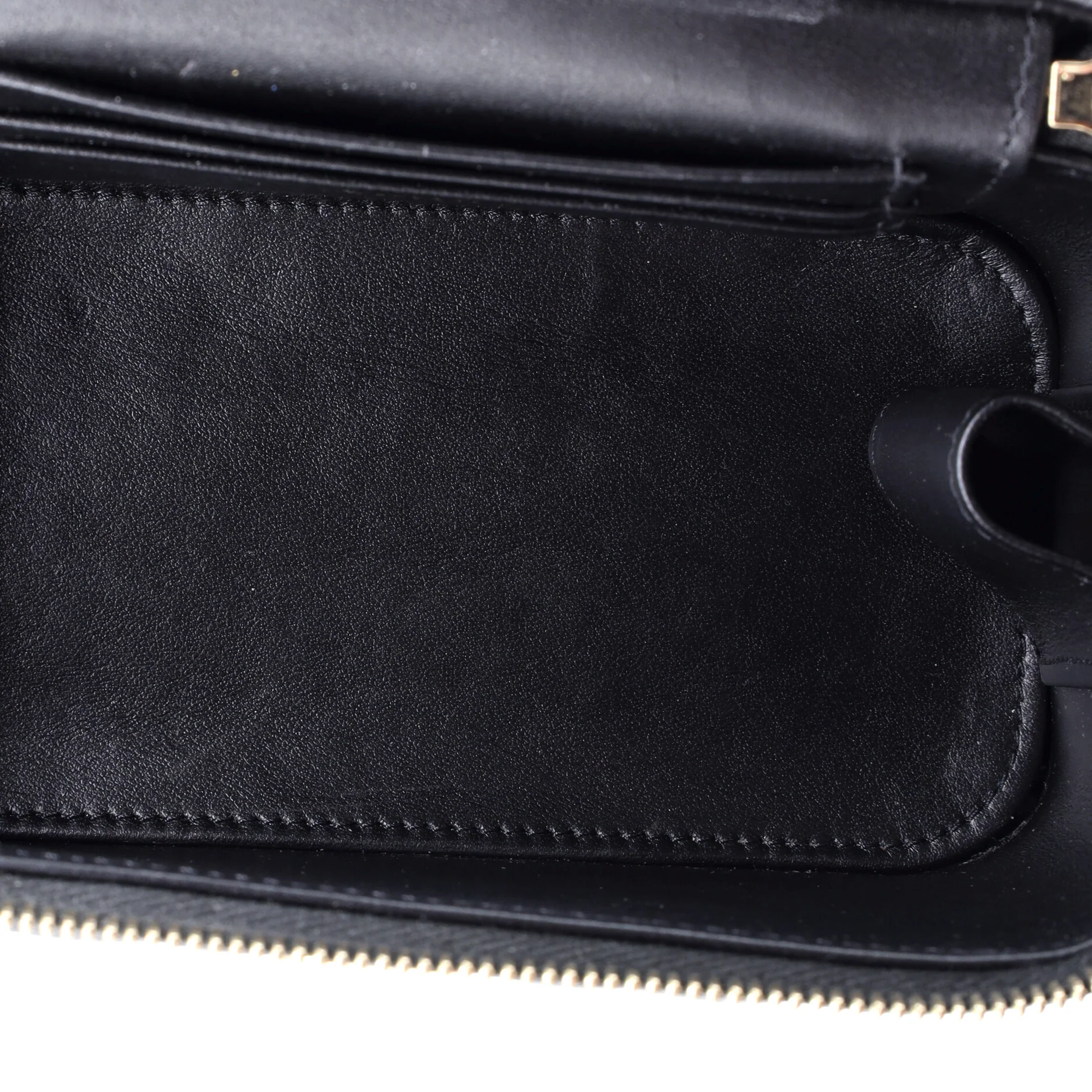 Coco Casino Vanity Case with Chain Quilted Caviar Small - Image 5