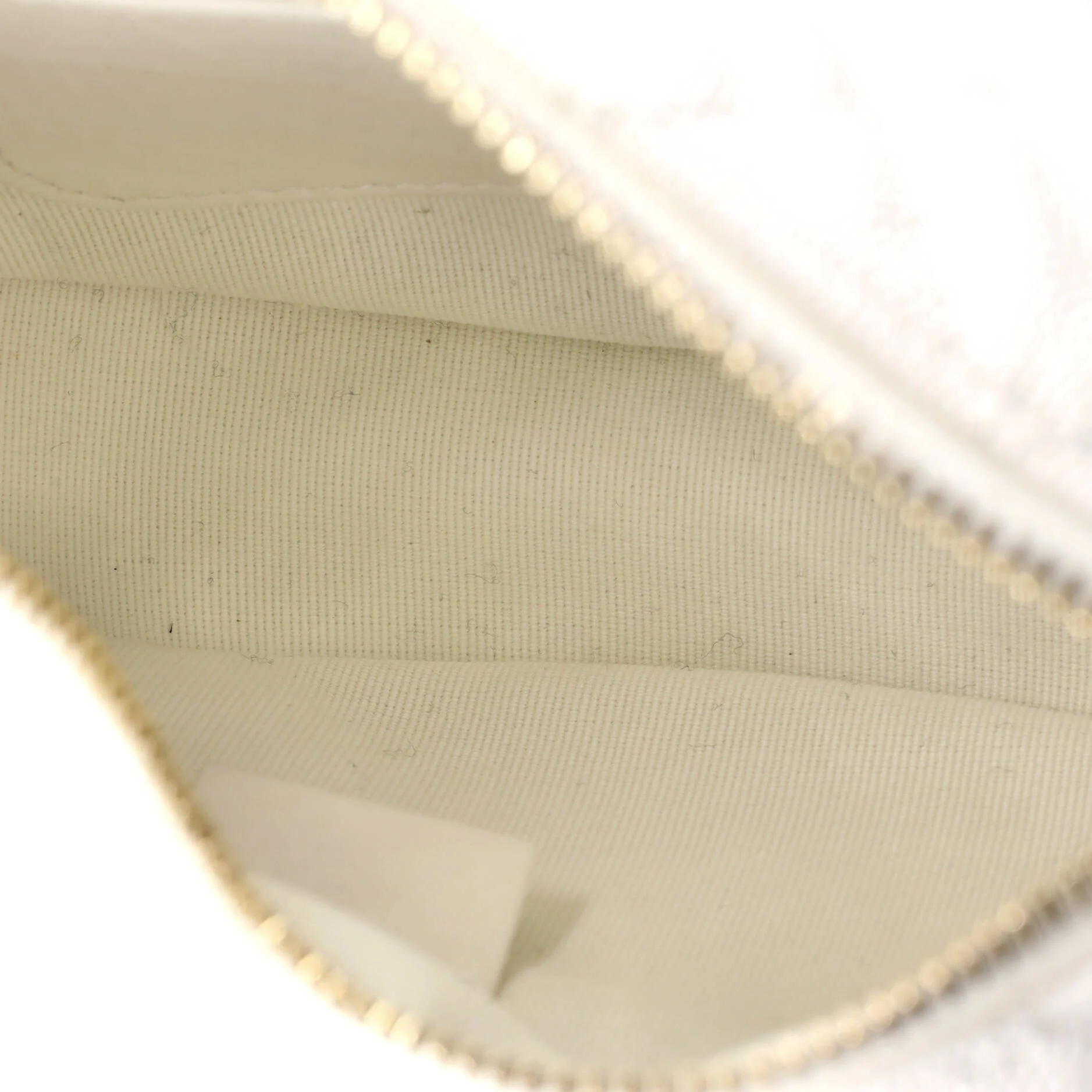 Double Chain Bow Hobo Pouch Quilted Caviar Mini - Image 5