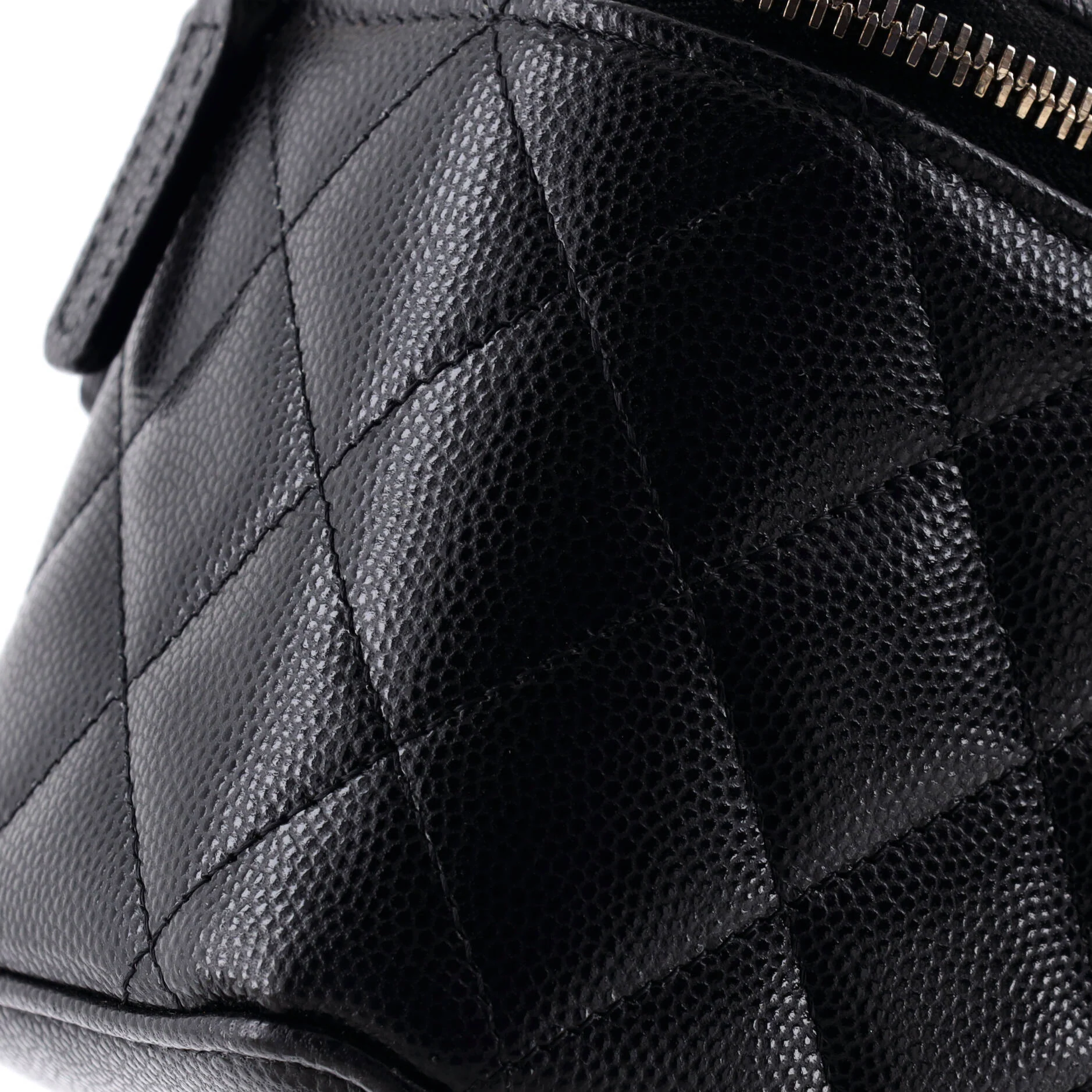 Enamel Logo CC Top Handle Vanity Case with Chain Quilted Caviar Small - Image 6