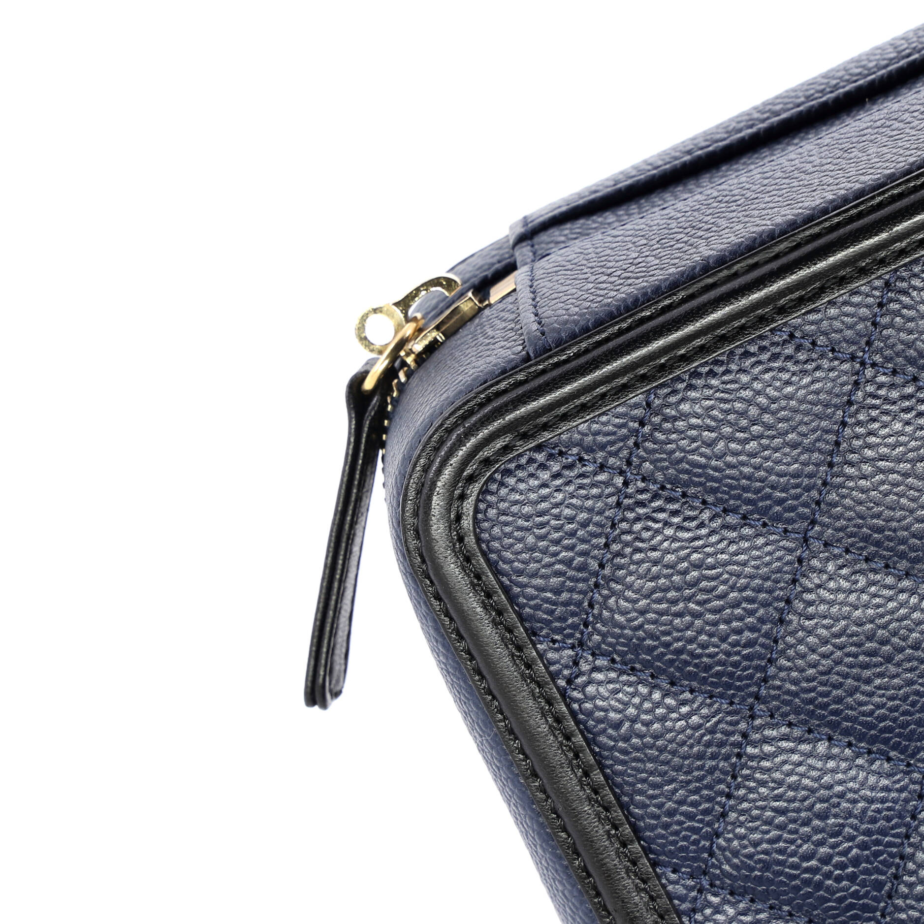 Filigree Vanity Case Quilted Caviar Small - Image 7