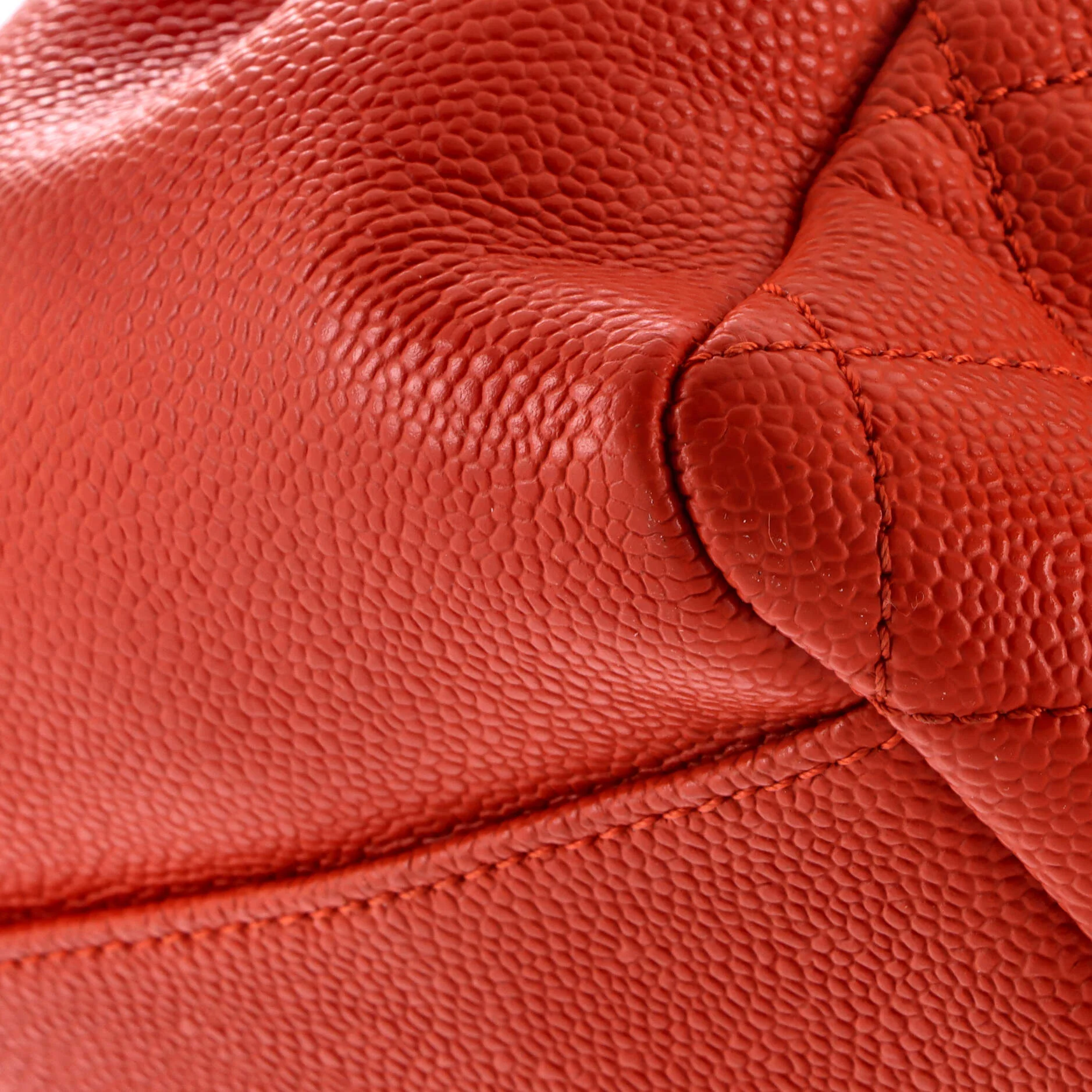 Grand Shopping Tote Quilted Caviar - Image 7