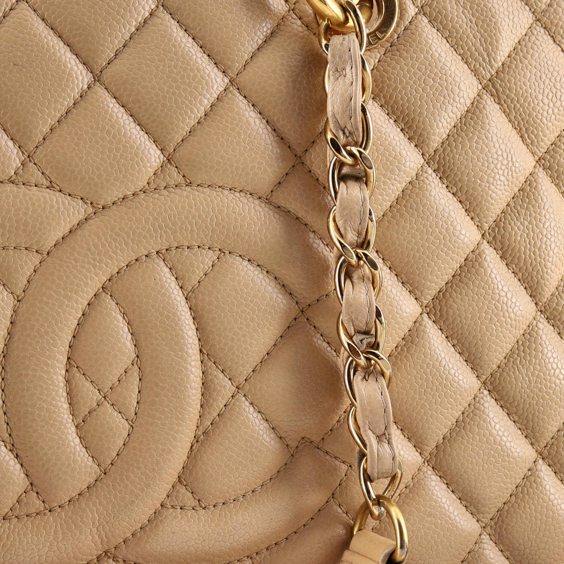Grand Shopping Tote Quilted Caviar - Image 8