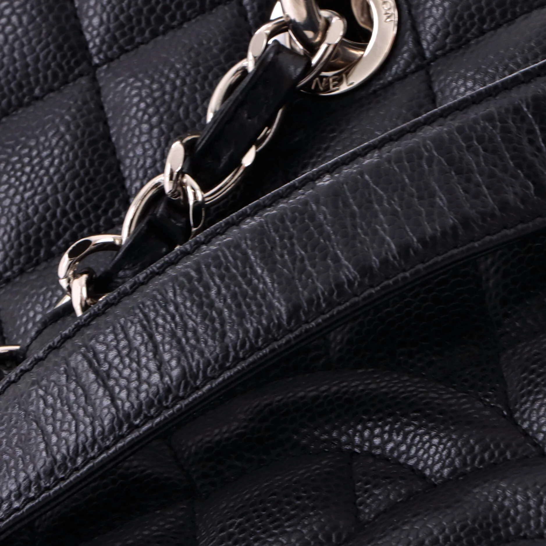 Grand Shopping Tote Quilted Caviar XL - Image 6