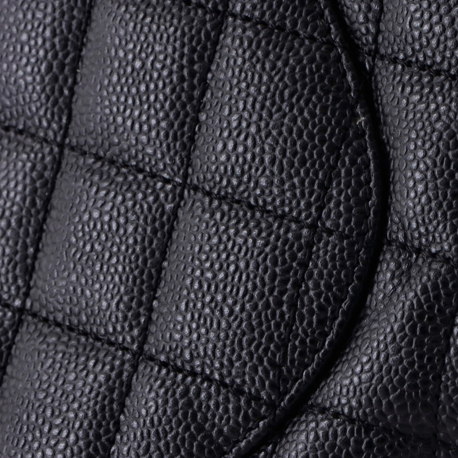 Grand Shopping Tote Quilted Caviar XL - Image 7