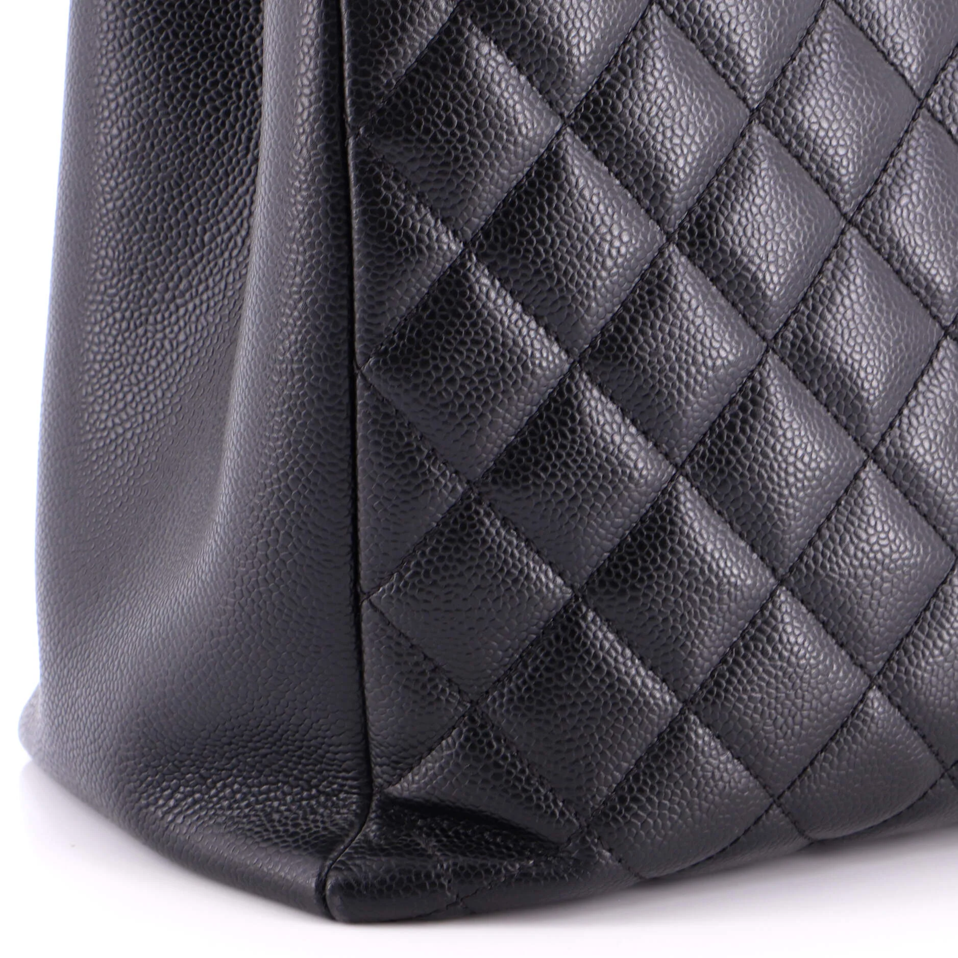 Grand Shopping Tote Quilted Caviar XL - Image 6