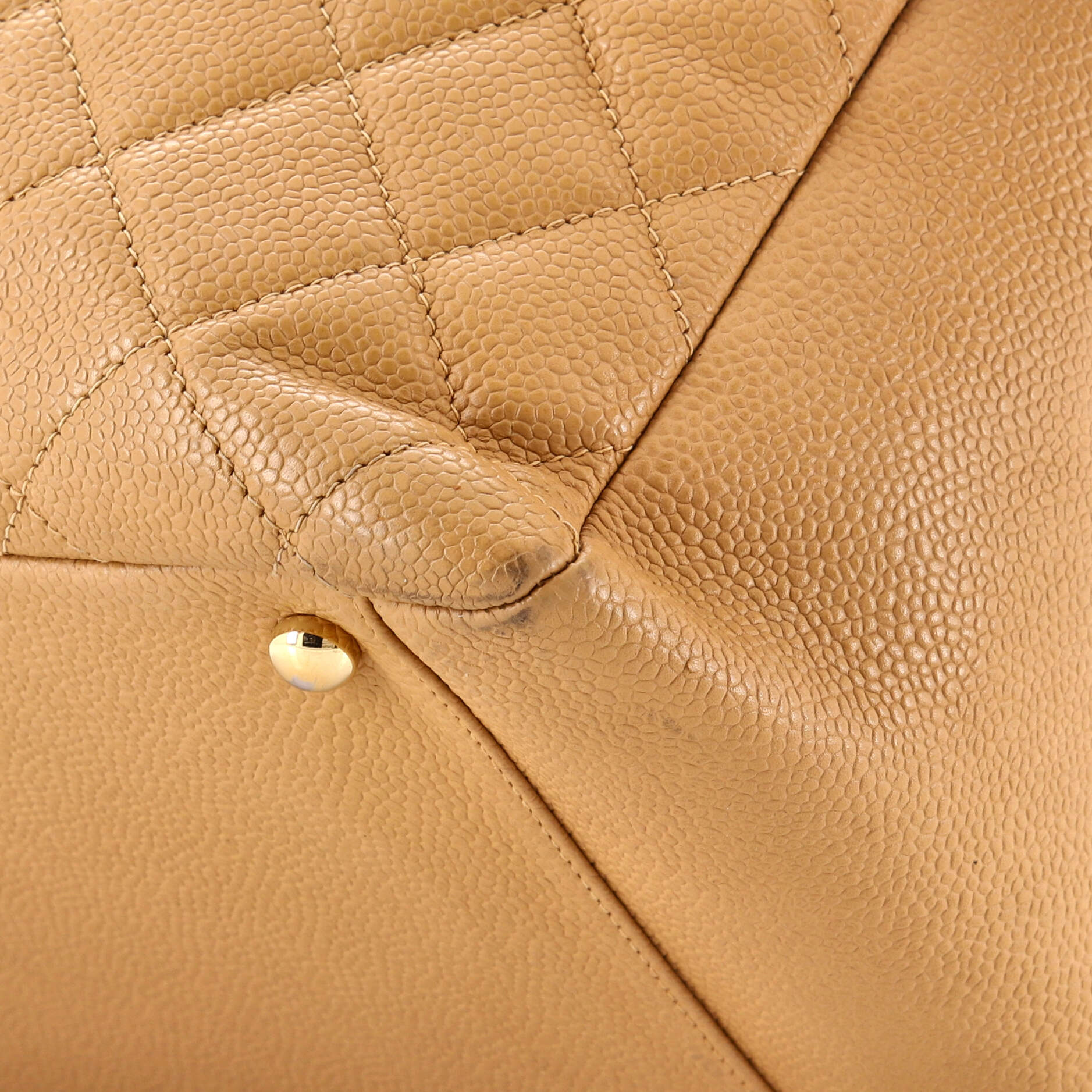 Grand Timeless Shopping Tote Quilted Caviar - Image 6
