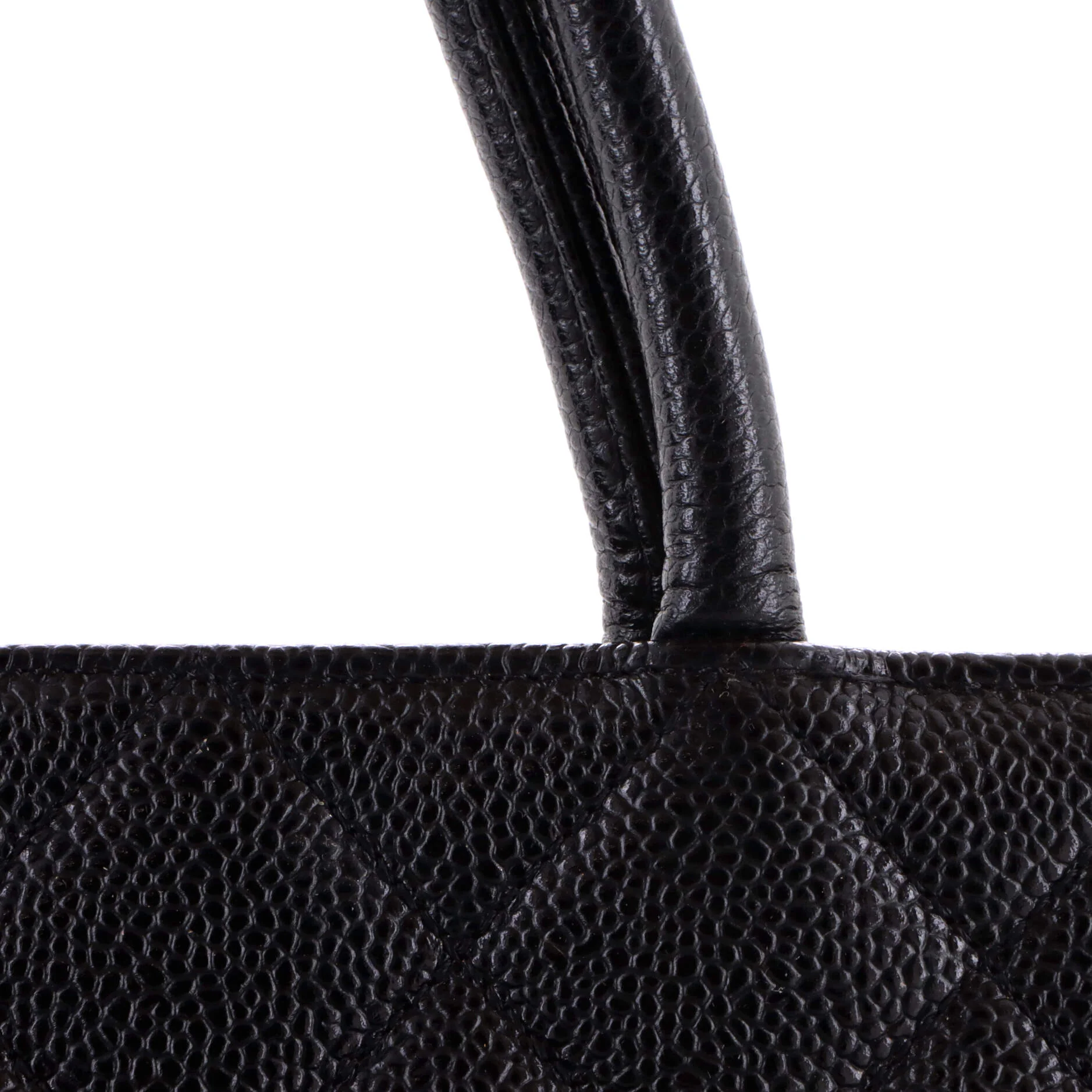 Medallion Tote Quilted Caviar - Image 6