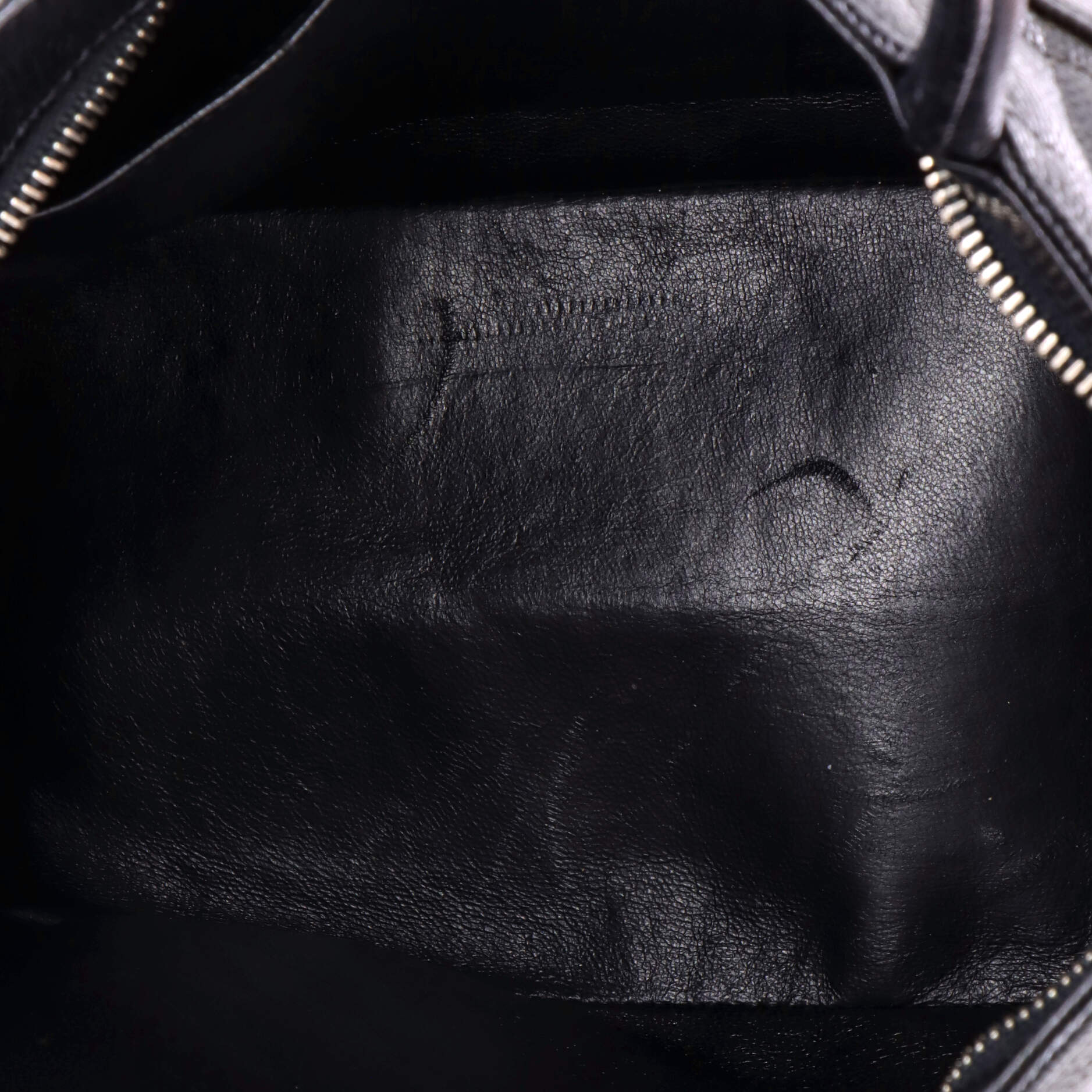 Medallion Tote Quilted Caviar - Image 5