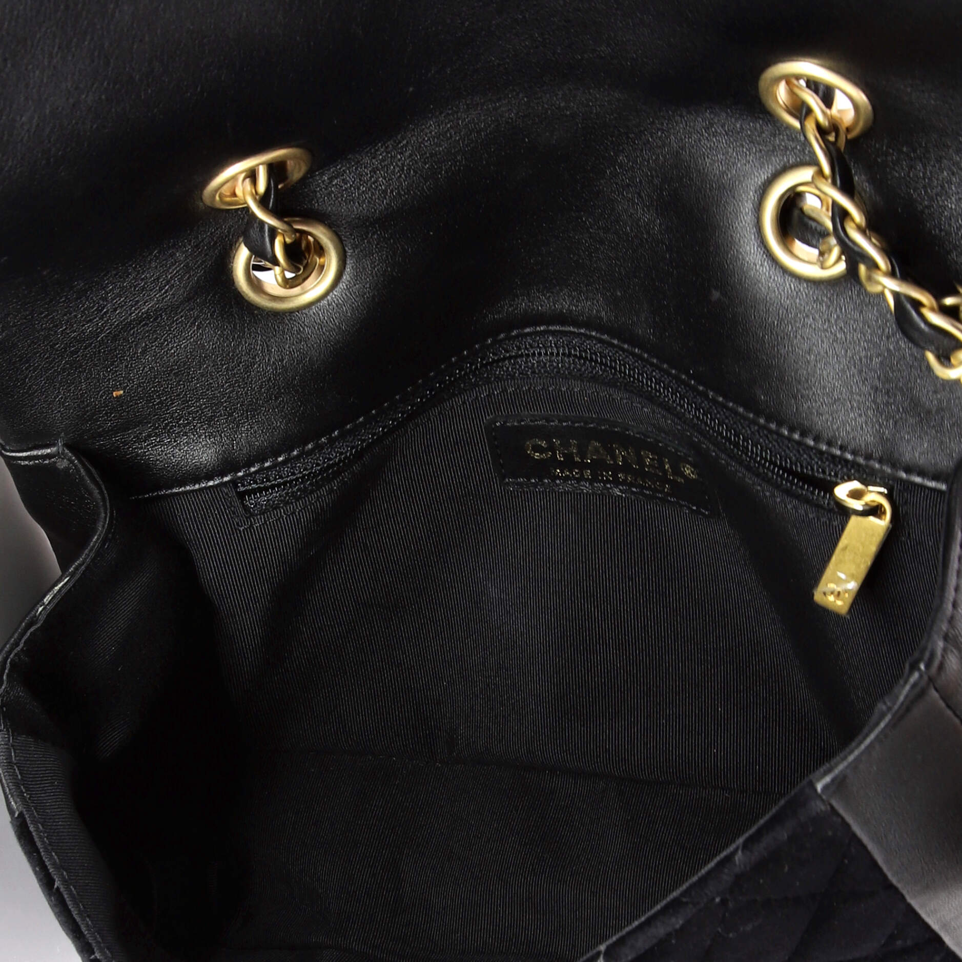 Paris-Cosmopolite Textured CC Flap Bag Lambskin and Quilted Velvet Small - Image 5