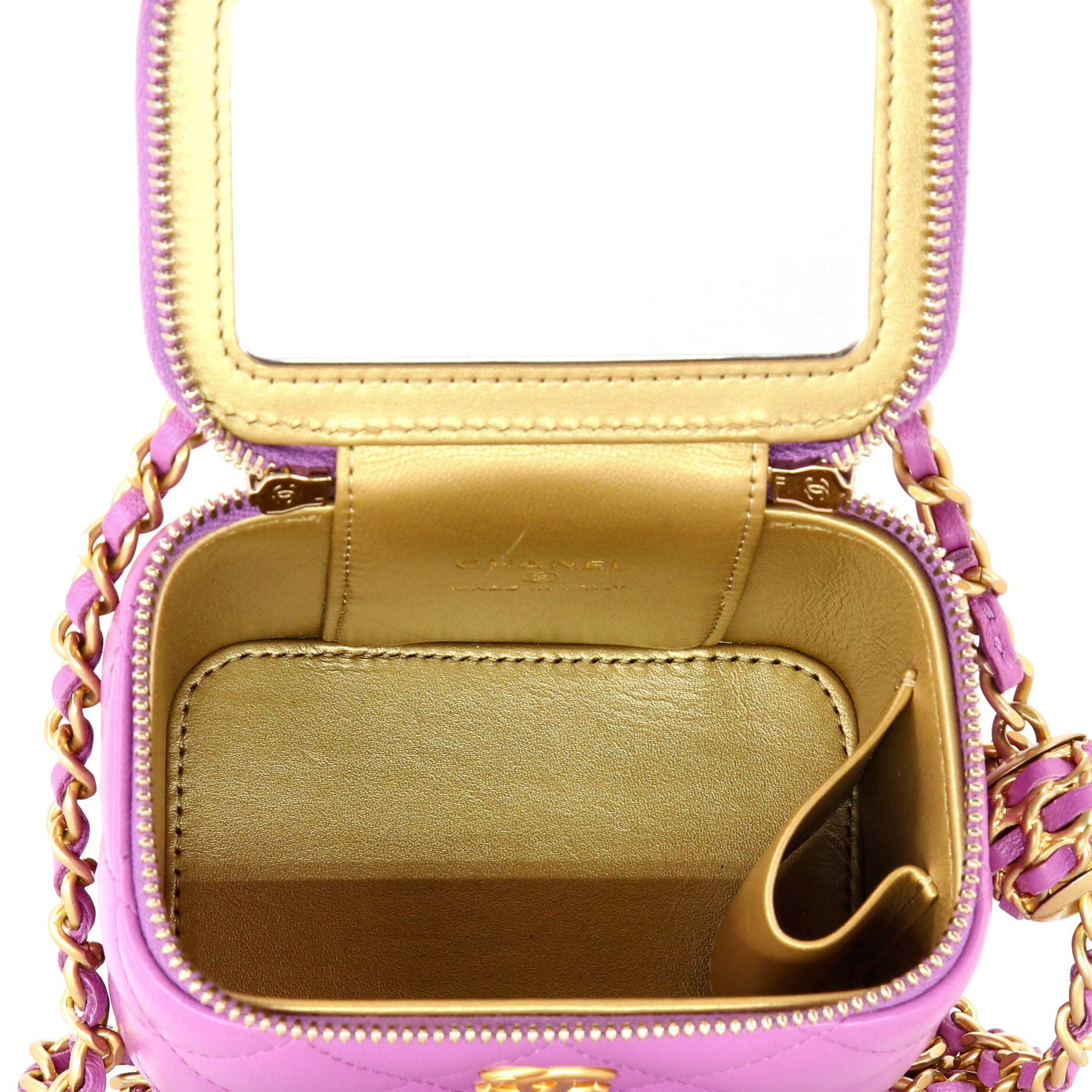 Pearl Crush Vanity Case with Chain Quilted Lambskin Mini - Image 5