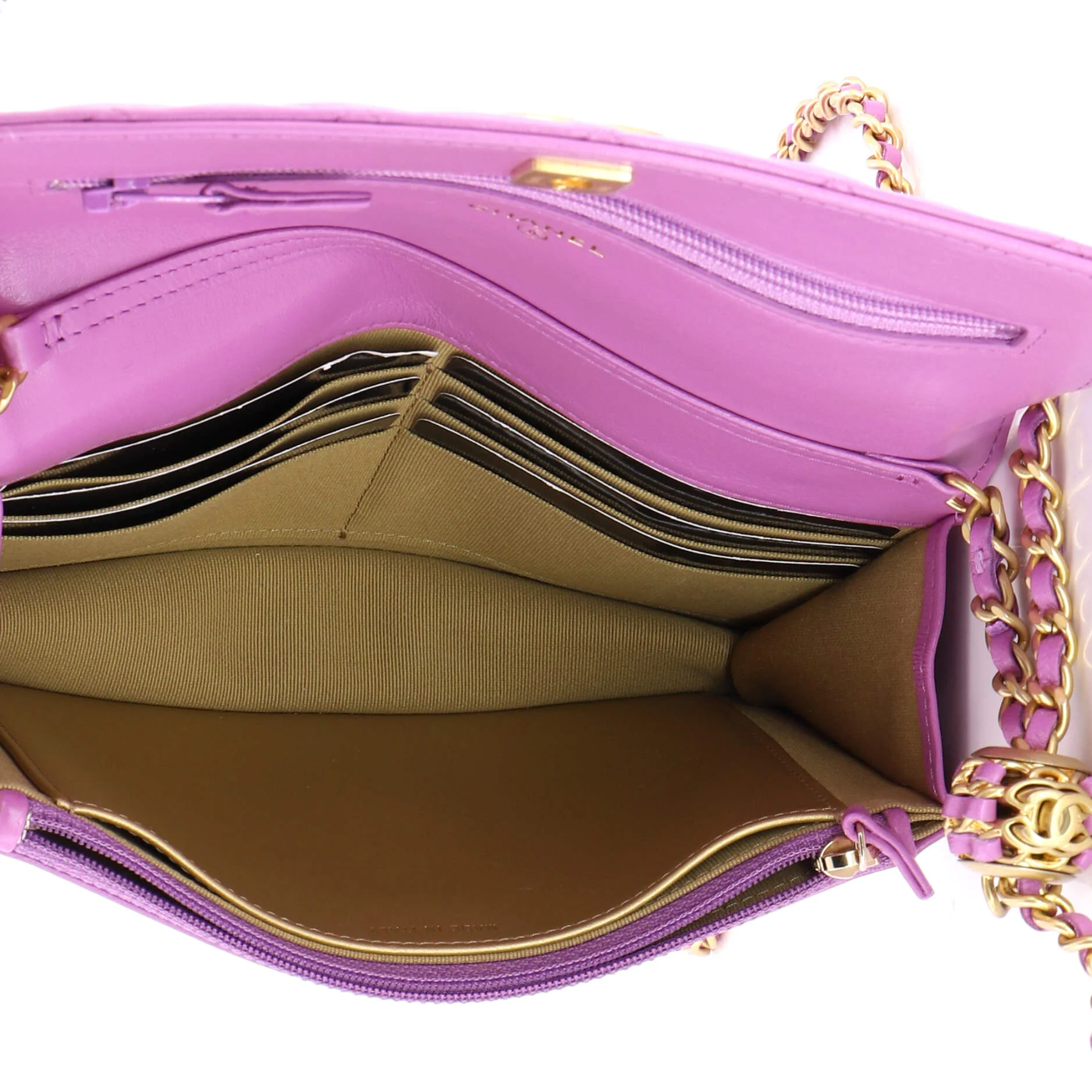 Pearl Crush Wallet on Chain Quilted Lambskin - Image 6
