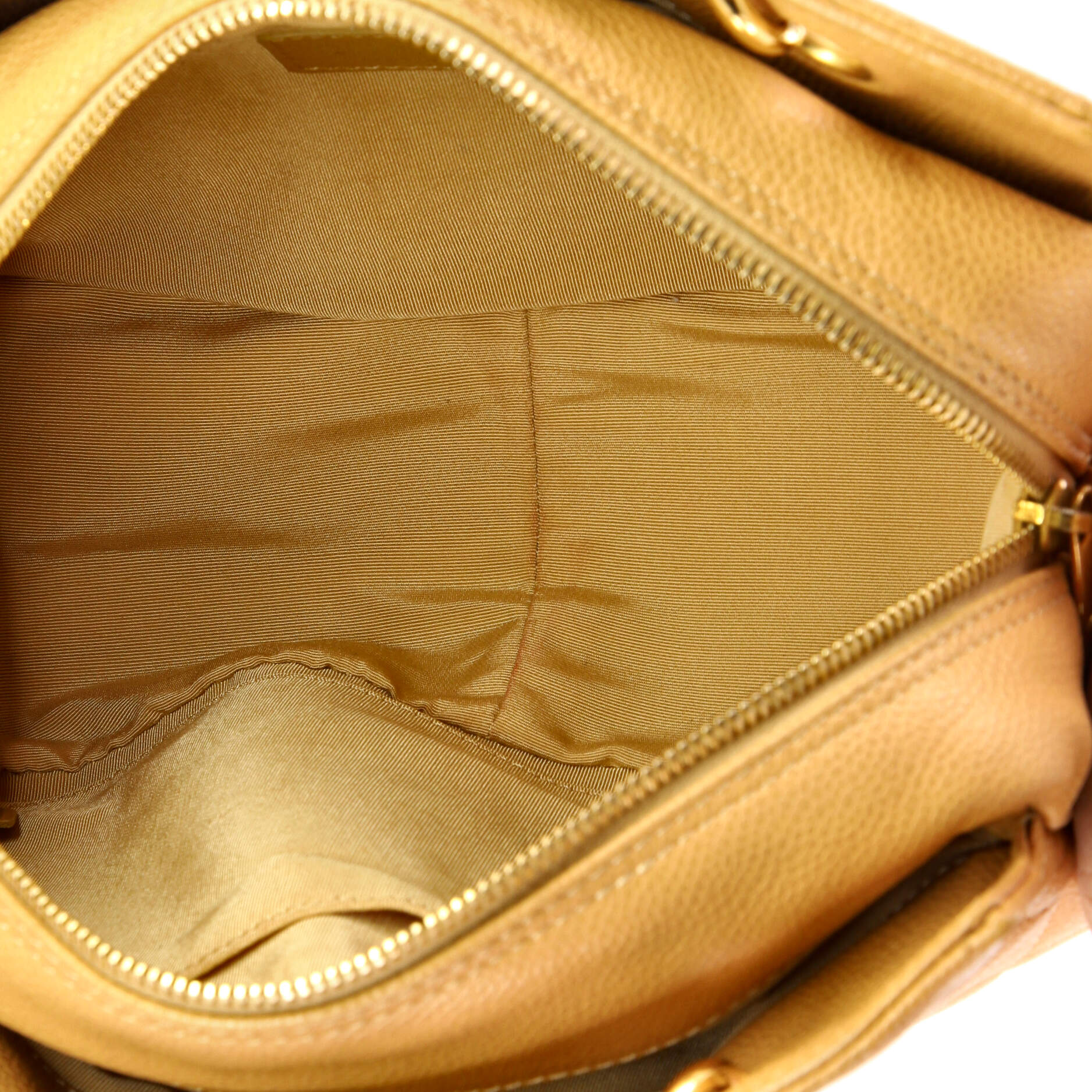 Petite Timeless Tote Quilted Caviar - Image 5