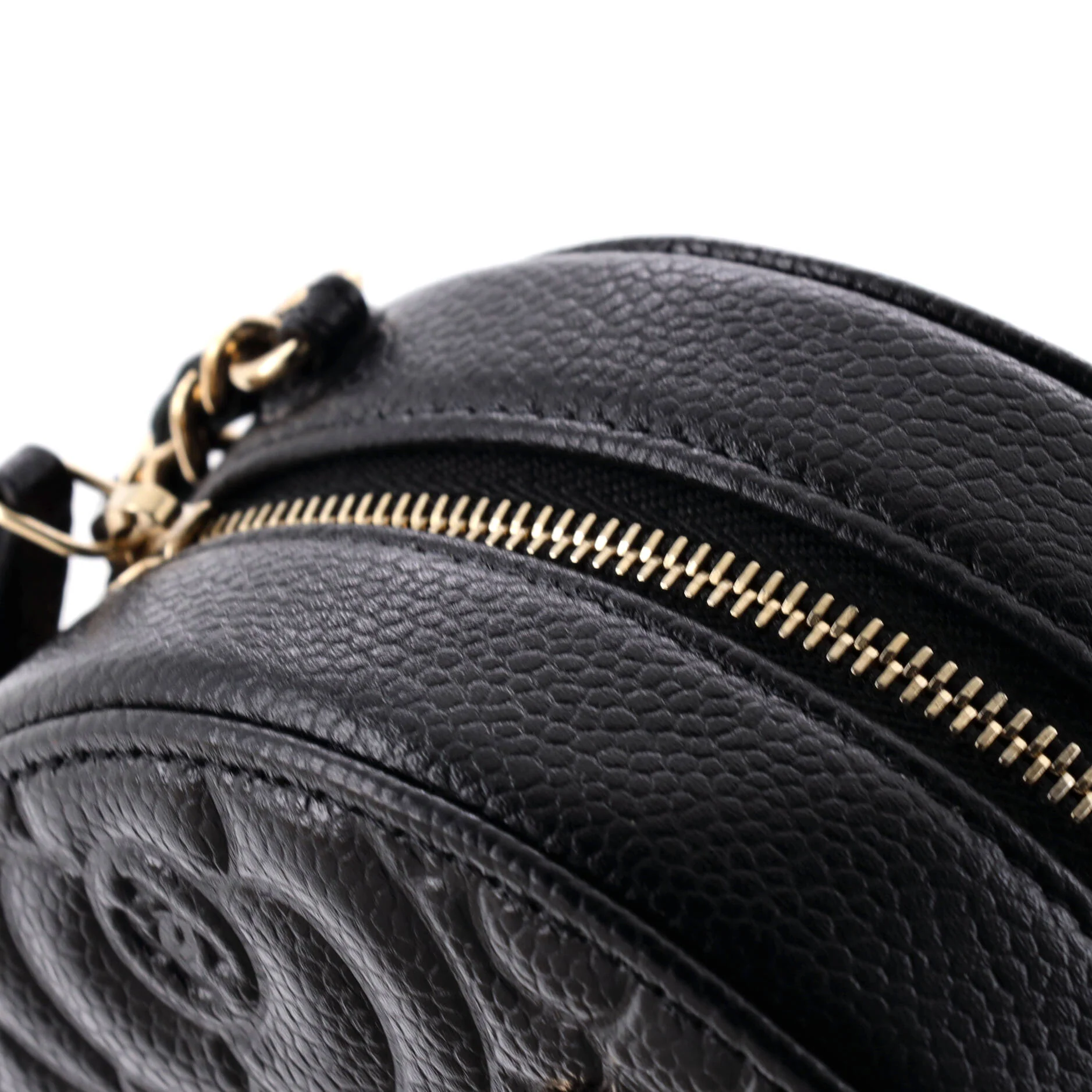 Round Clutch with Chain Camellia Caviar Mini - Image 6