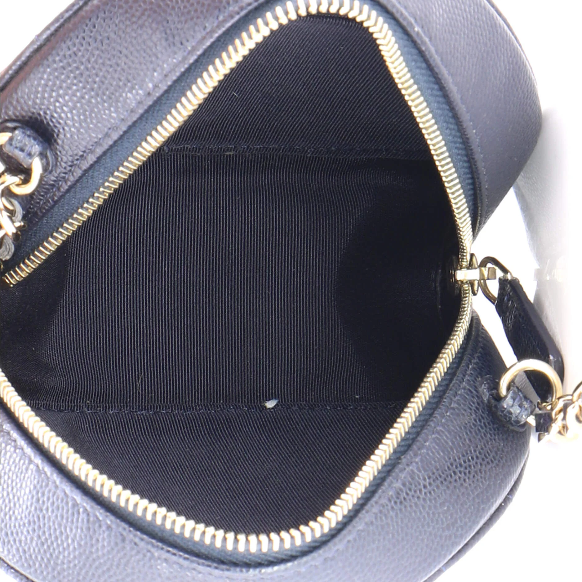 Round Clutch with Chain Quilted Caviar Mini - Image 5