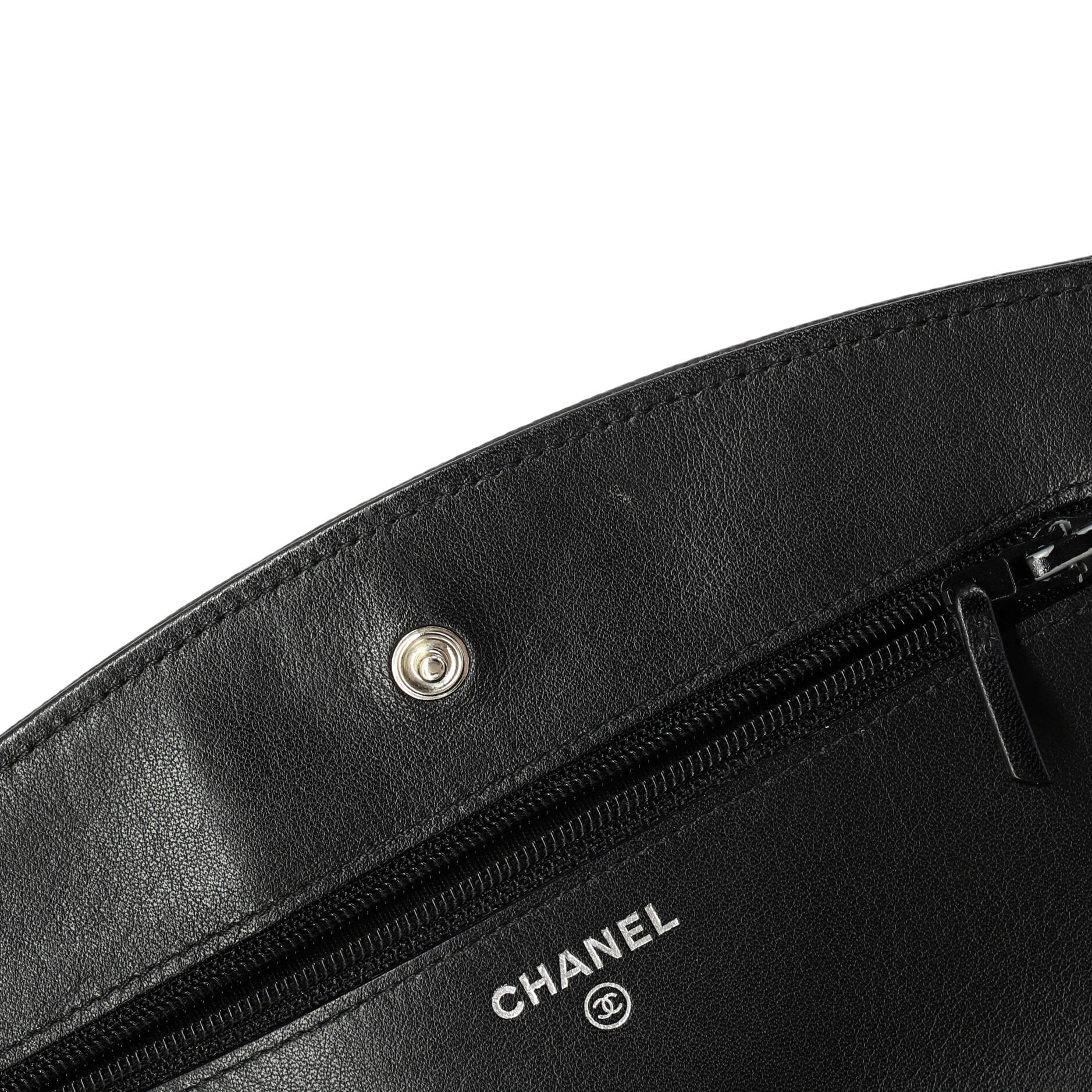 Sevruga Wallet on Chain Caviar - Image 6