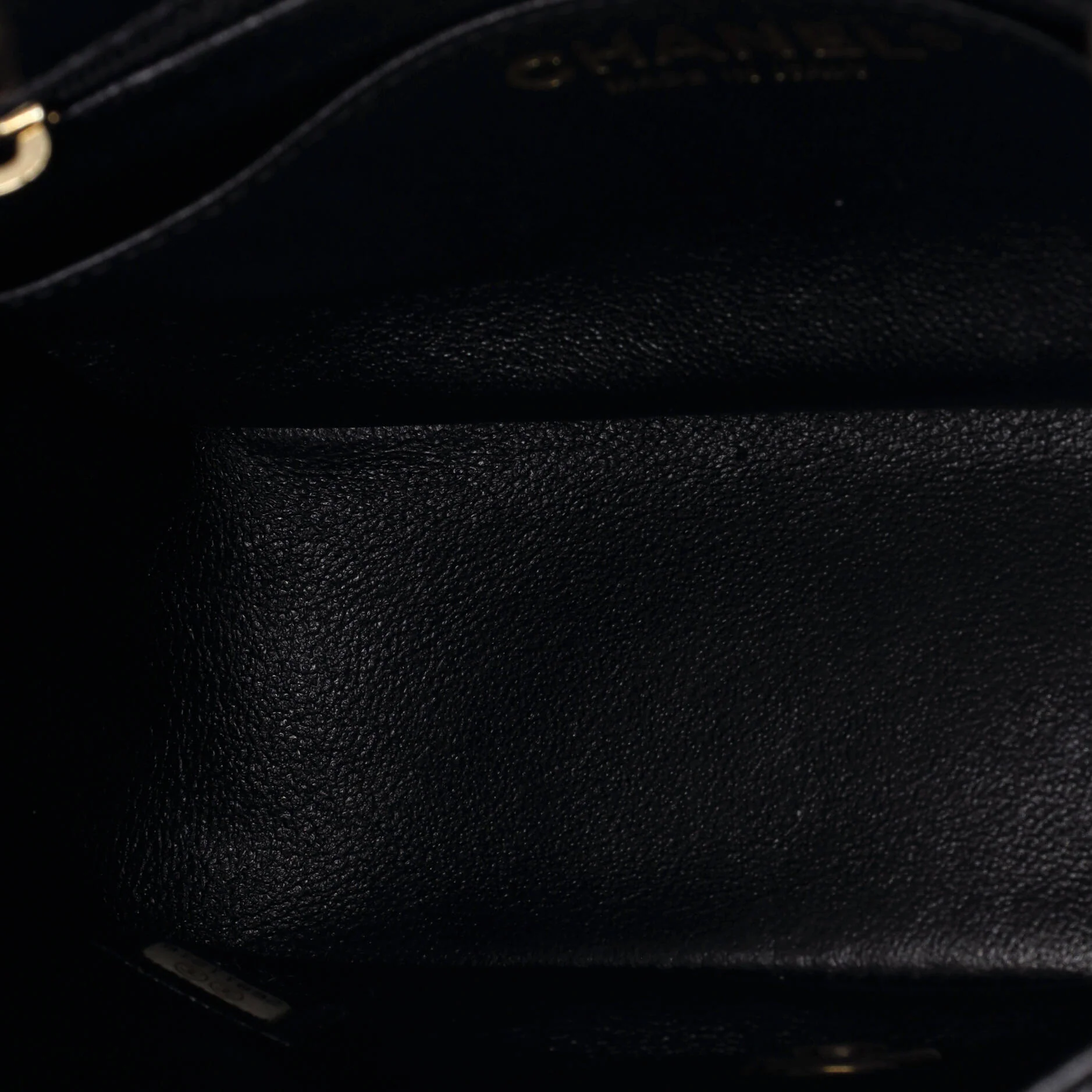 Square Classic Single Flap Bag Chevron Lambskin Mini - Image 5