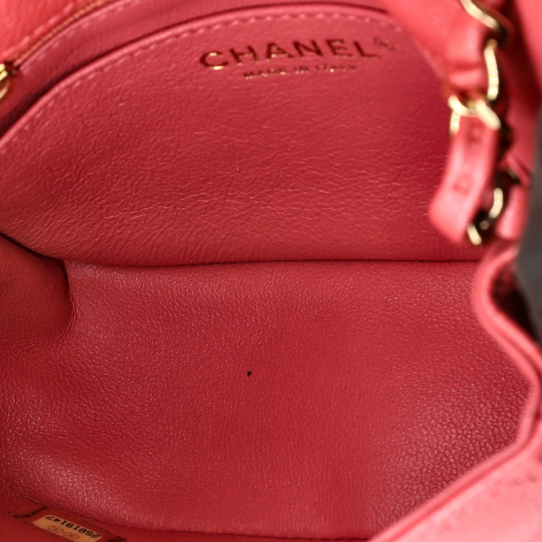 Square Classic Single Flap Bag Quilted Caviar Mini - Image 6