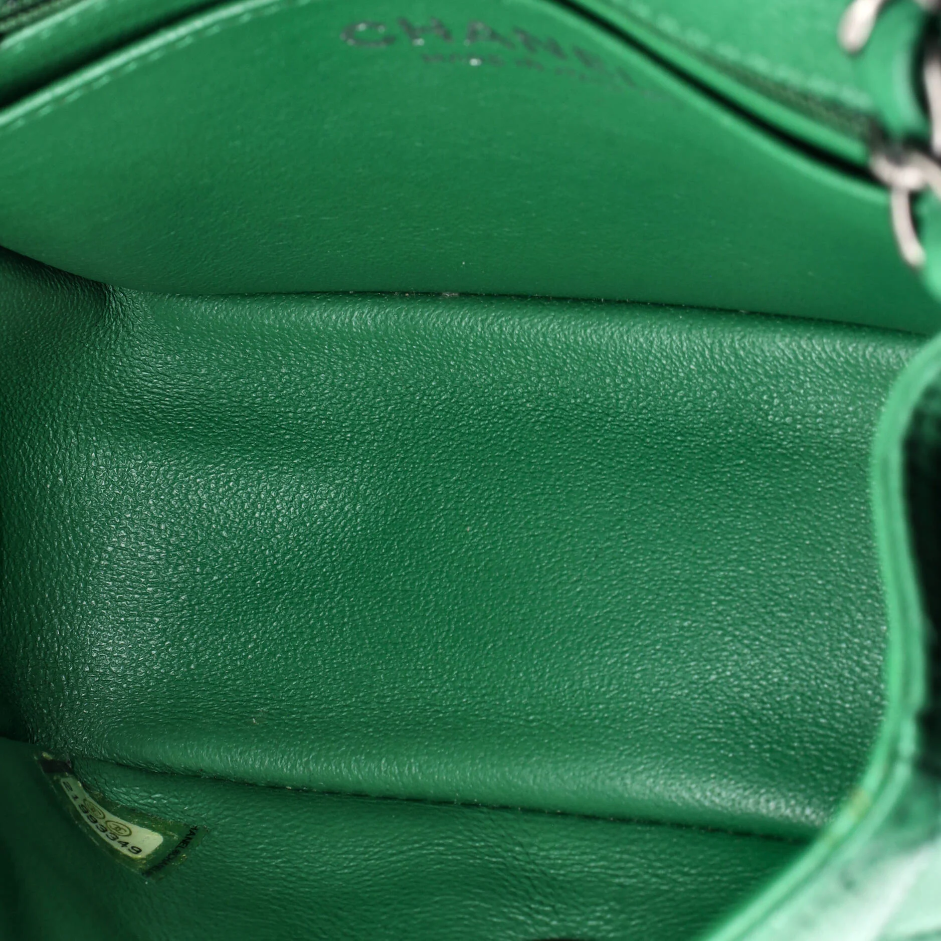 Square Classic Single Flap Bag Quilted Caviar Mini - Image 5