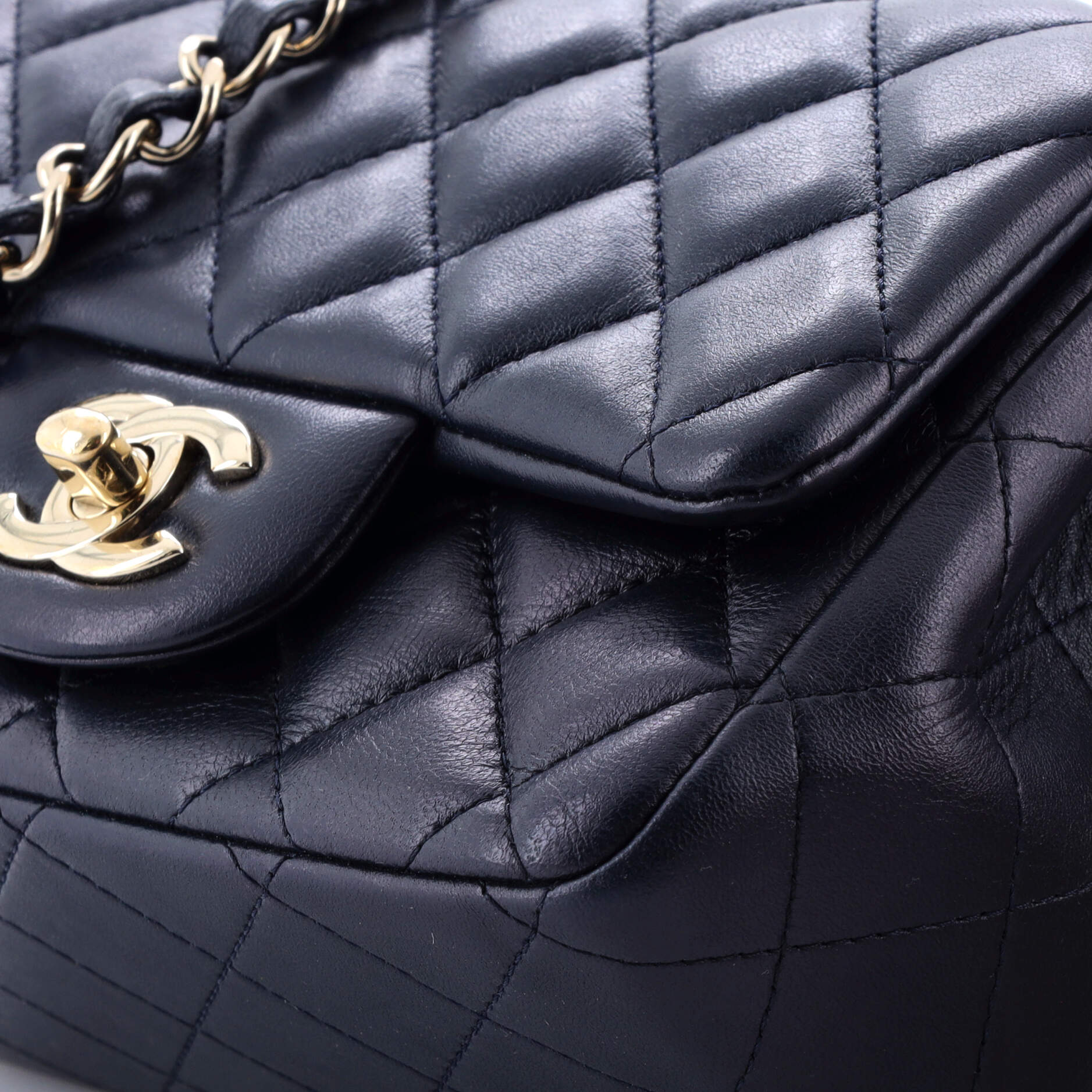 Square Classic Single Flap Bag Quilted Lambskin Mini - Image 6