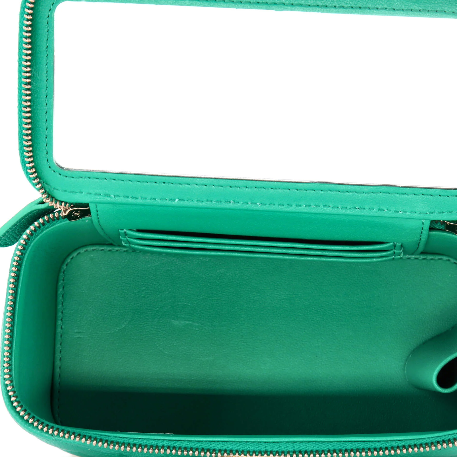 Sweet Heart Vanity Case with Chain Quilted Caviar Small - Image 5