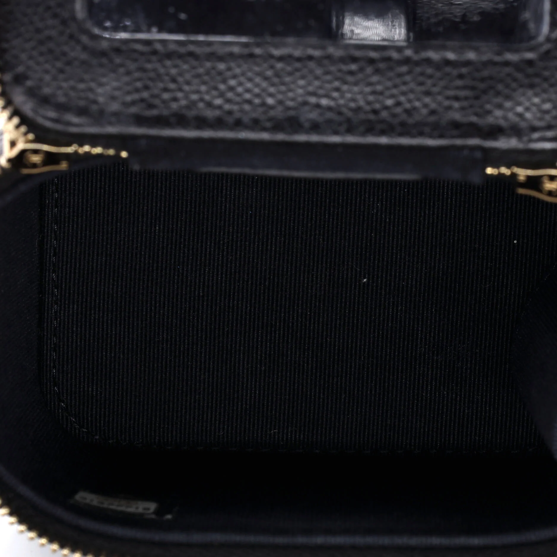 Tiny CC Link Vanity Case with Chain Quilted Caviar Mini - Image 6