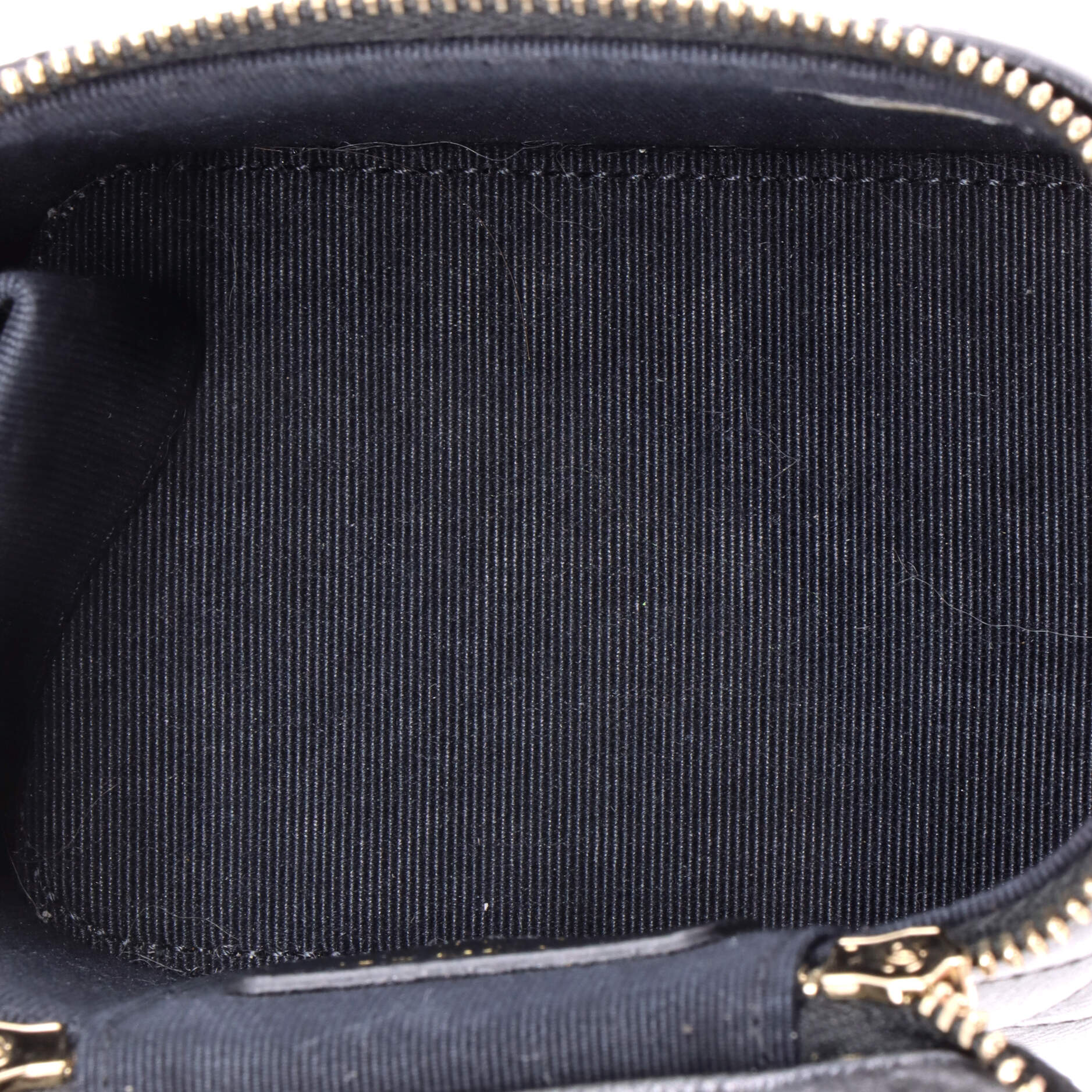 Tiny CC Link Vanity Case with Chain Quilted Caviar Mini - Image 5
