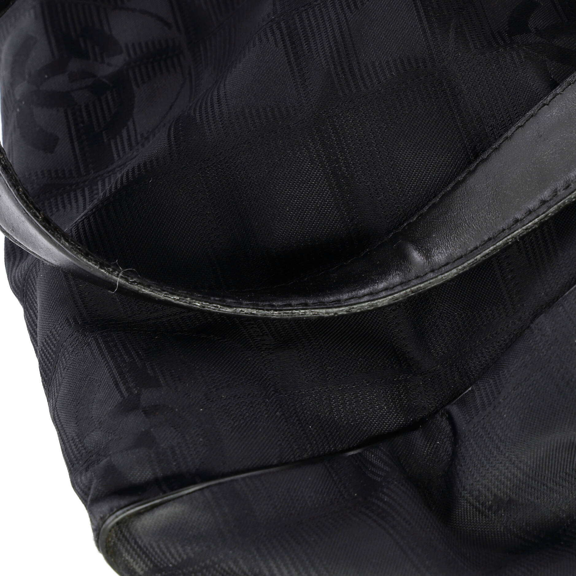 Travel Line Shoulder Bag Nylon Medium - Image 7