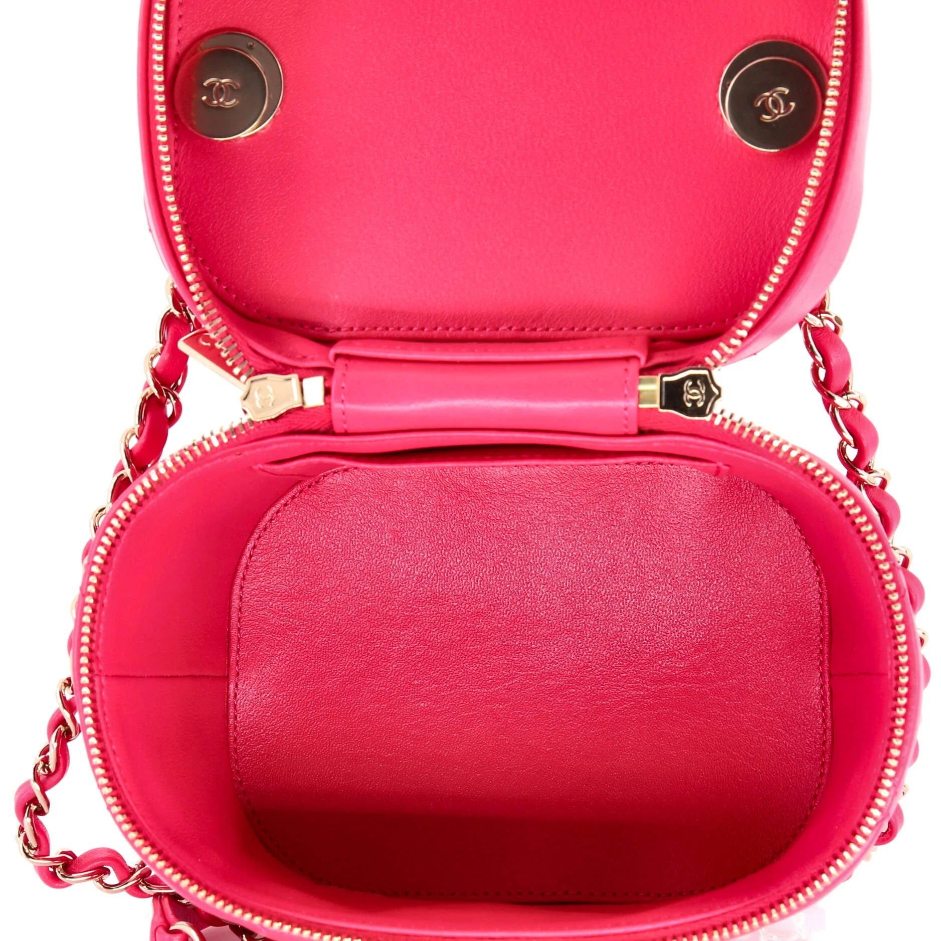 Trendy CC Top Handle Vanity Case Quilted Lambskin Small - Image 5