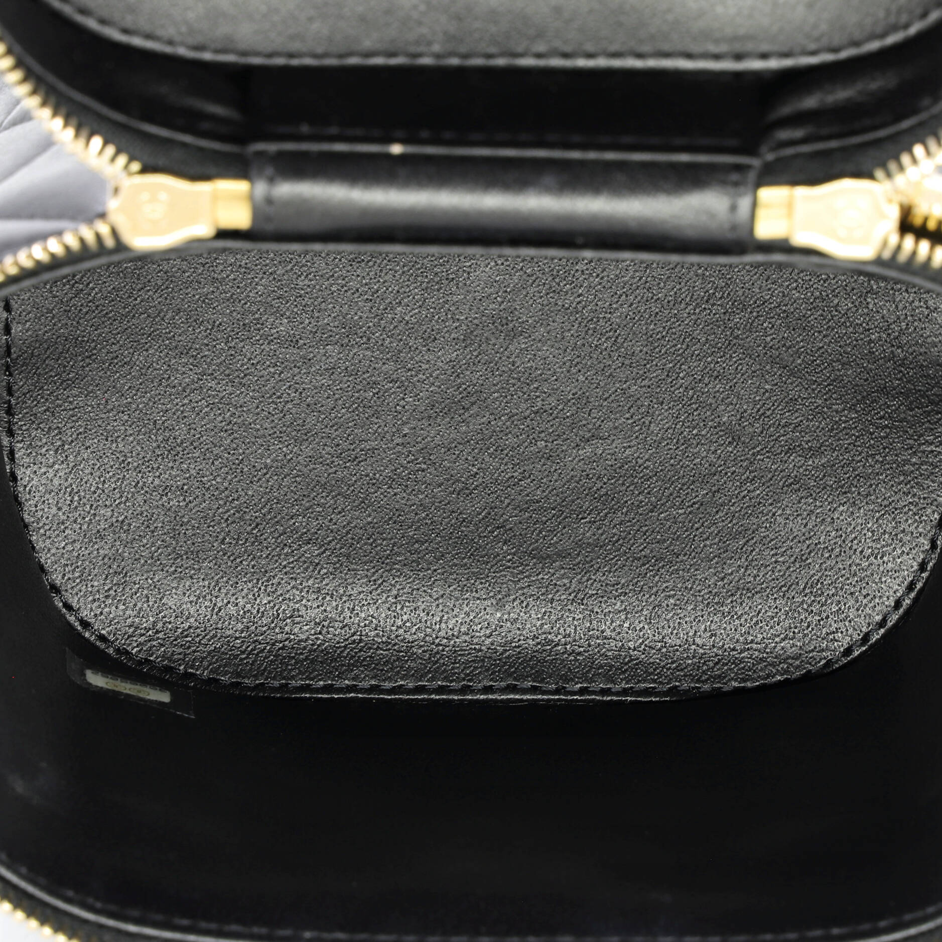 Trendy CC Top Handle Vanity Case Quilted Lambskin Small - Image 6