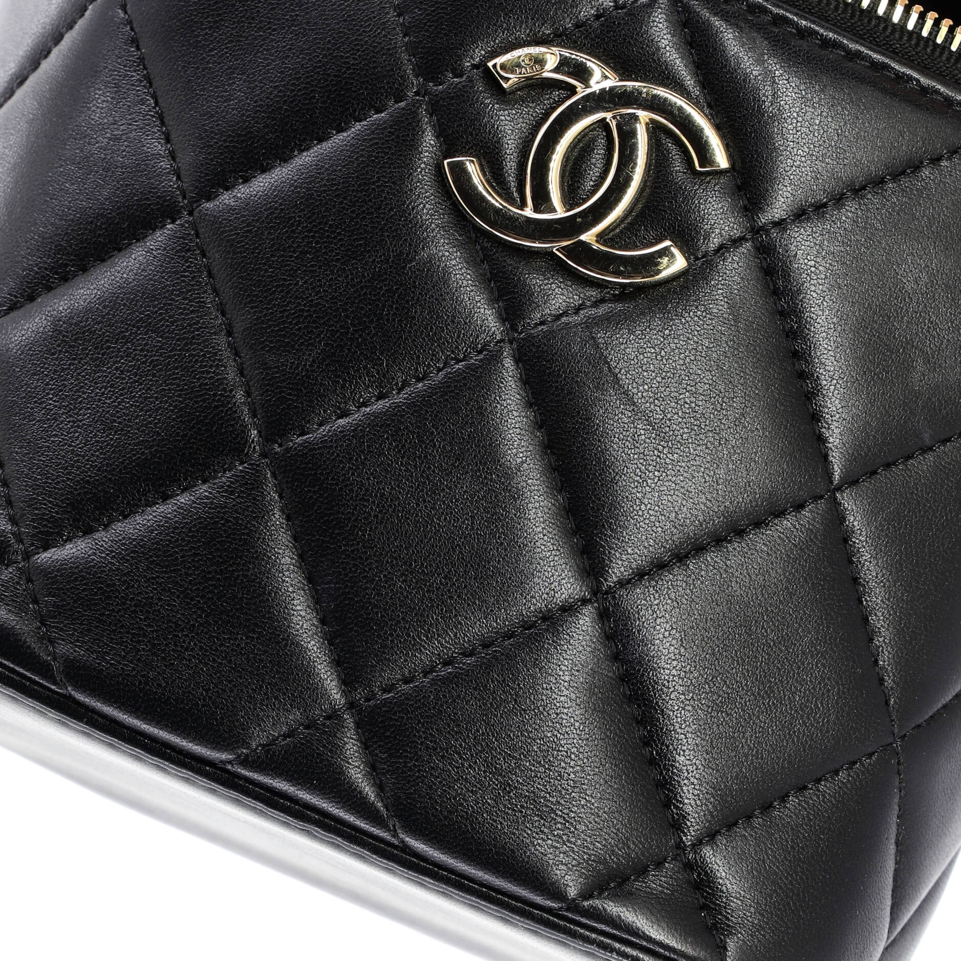 Trendy CC Top Handle Vanity Case Quilted Lambskin Small - Image 8