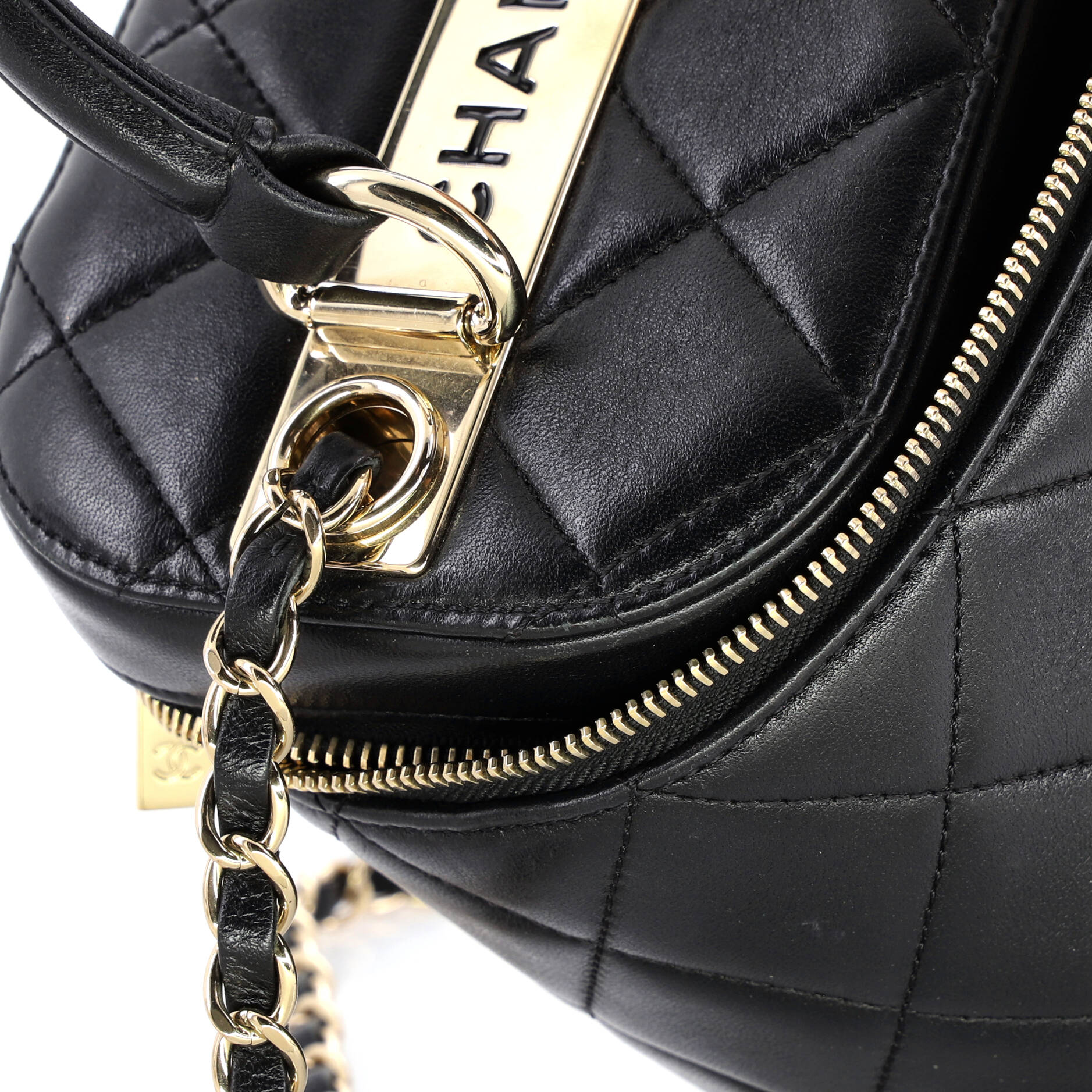 Trendy CC Top Handle Vanity Case Quilted Lambskin Small - Image 7