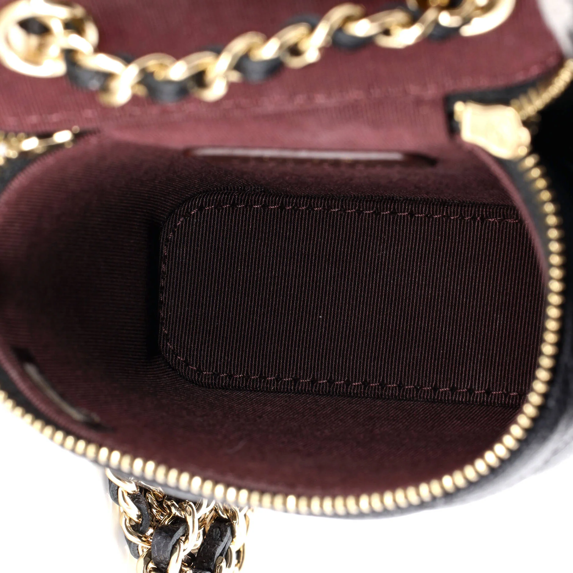 Vertical Classic Vanity Case with Chain Quilted Caviar Small - Image 5