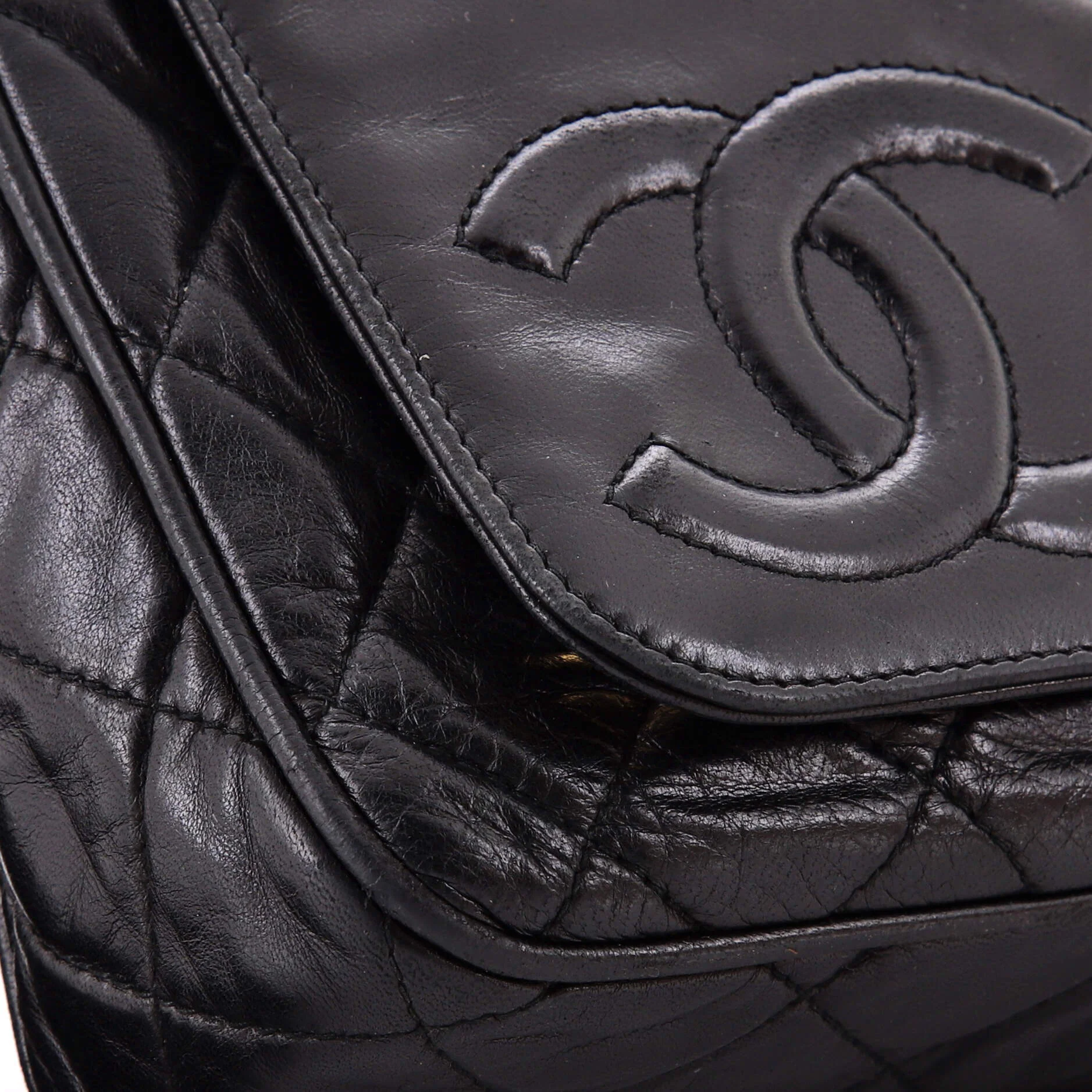 Vintage Front Pocket Camera Bag Quilted Lambskin Small - Image 6